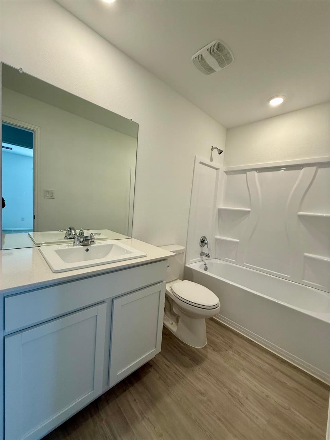 125 Painted Night Rd, Hutto, TX 78634