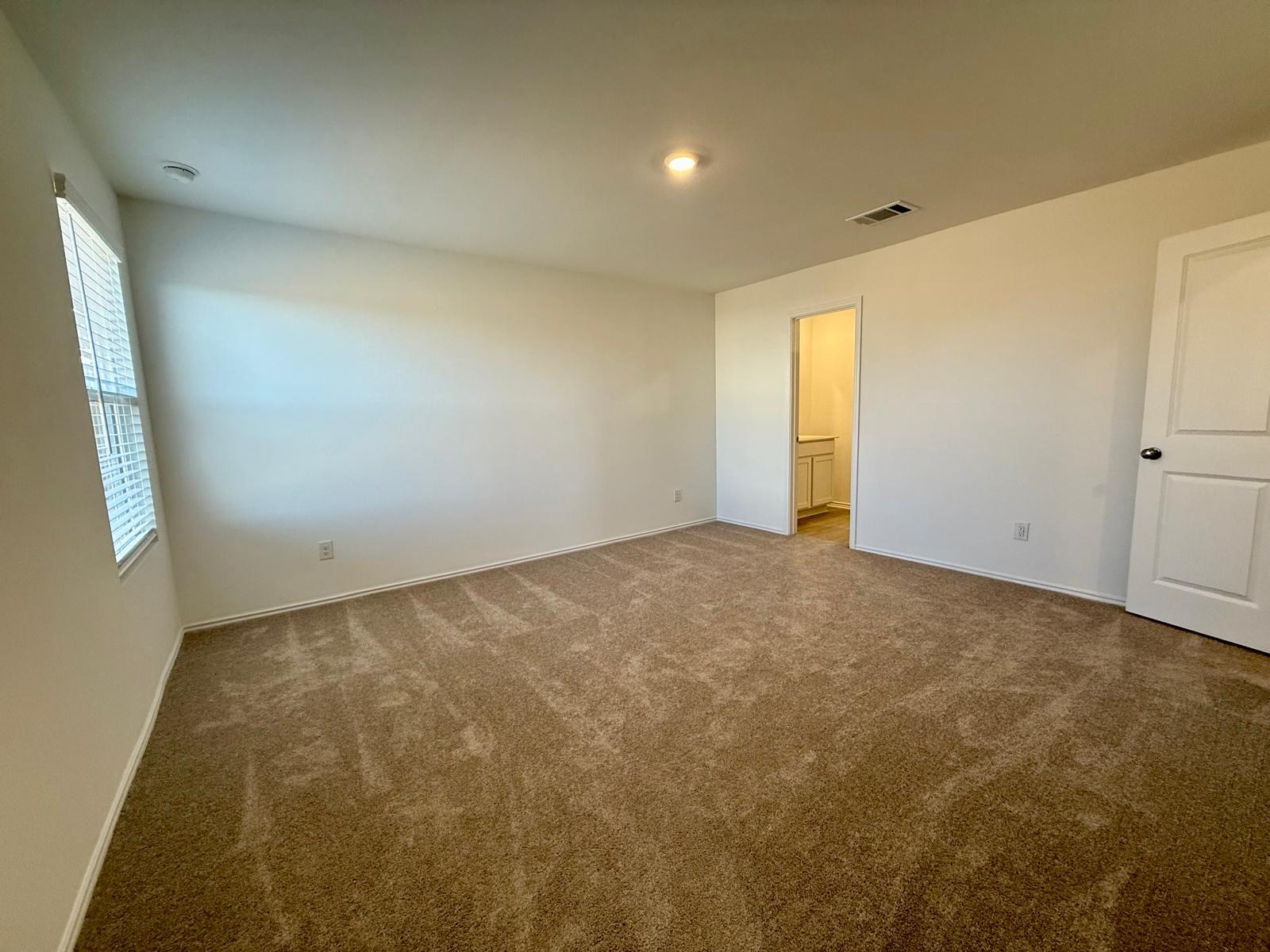 125 Painted Night Rd, Hutto, TX 78634