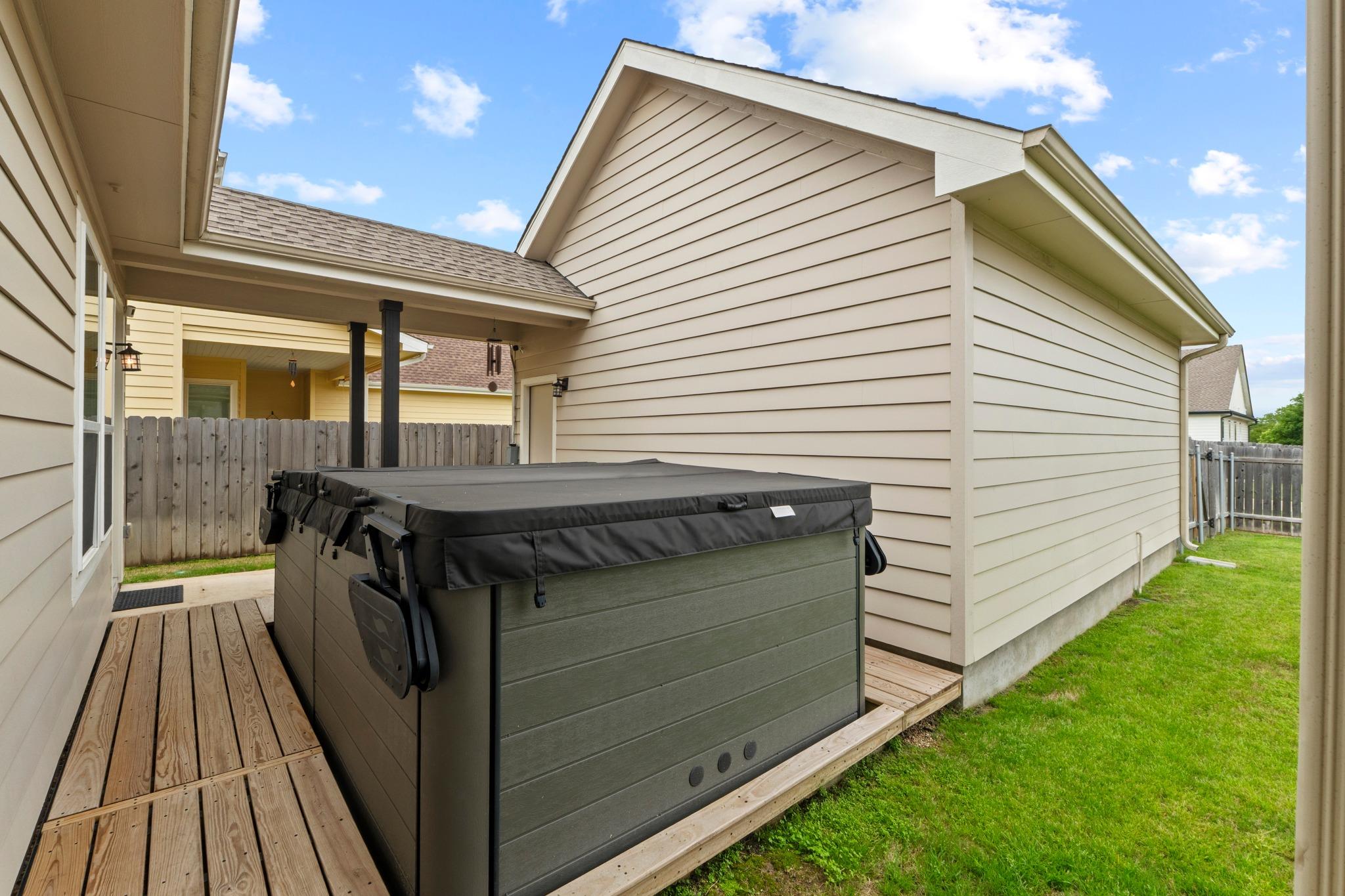 1100 Railroad Ave, Georgetown, TX 78626