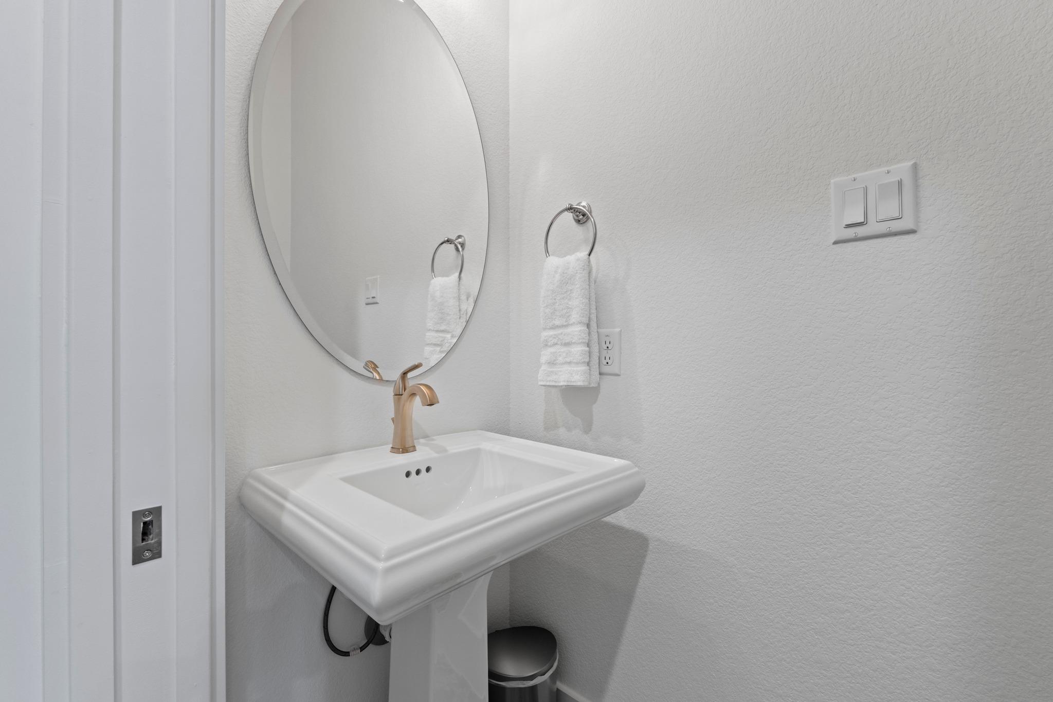 1100 Railroad Ave, Georgetown, TX 78626