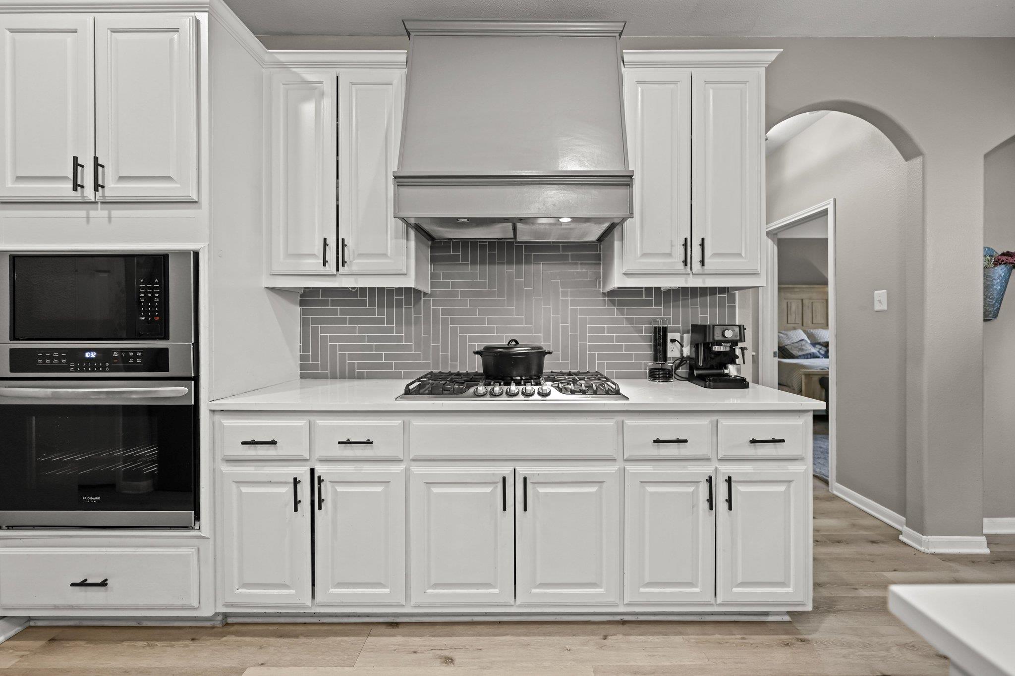 5528 Wild Foxglove Rd, Spicewood, TX 78669