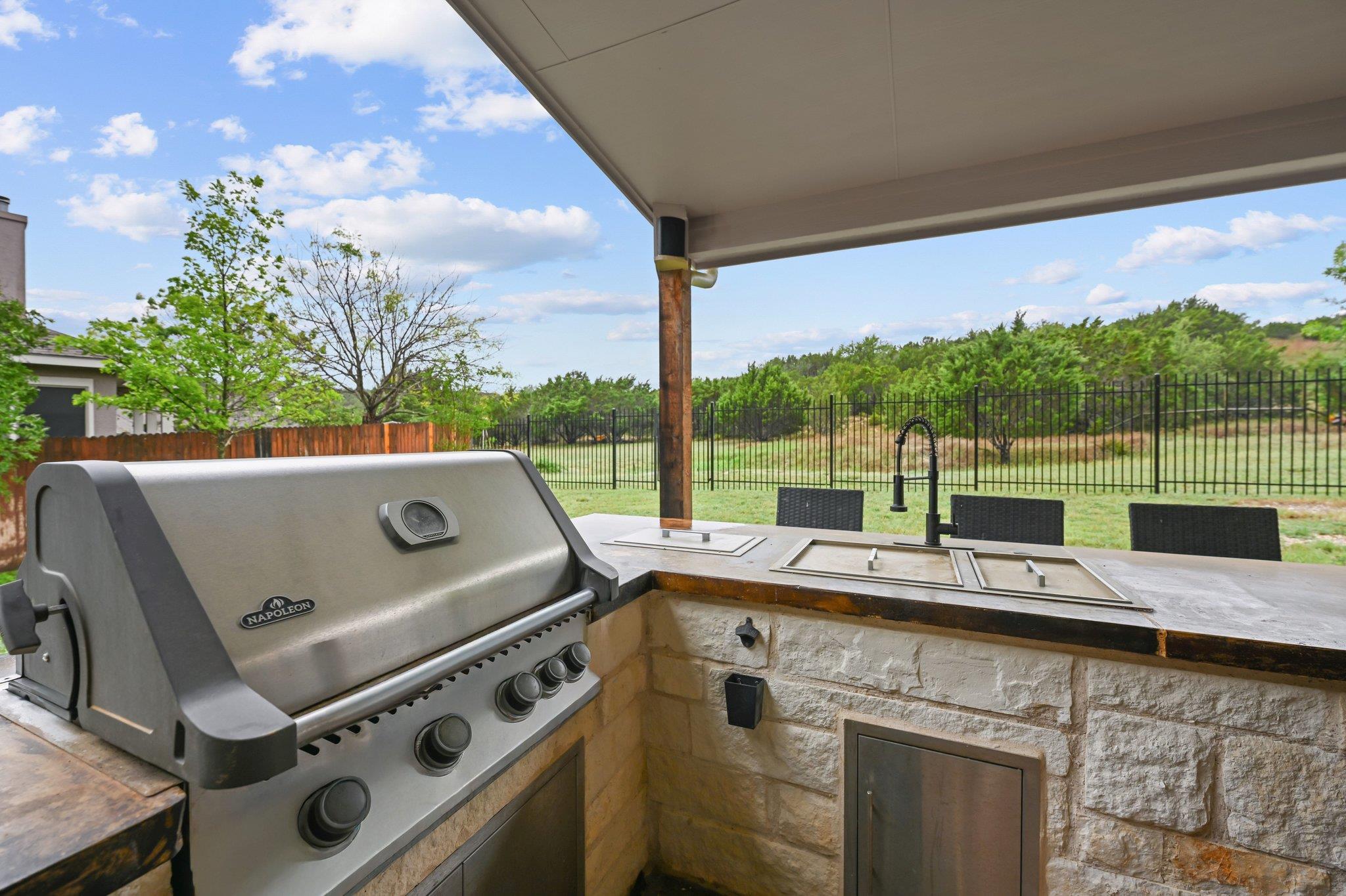 5528 Wild Foxglove Rd, Spicewood, TX 78669
