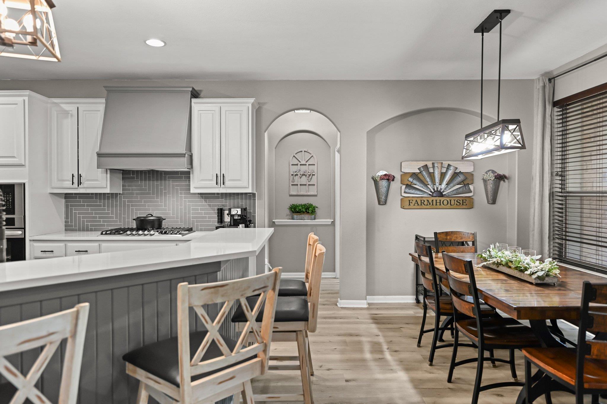 5528 Wild Foxglove Rd, Spicewood, TX 78669