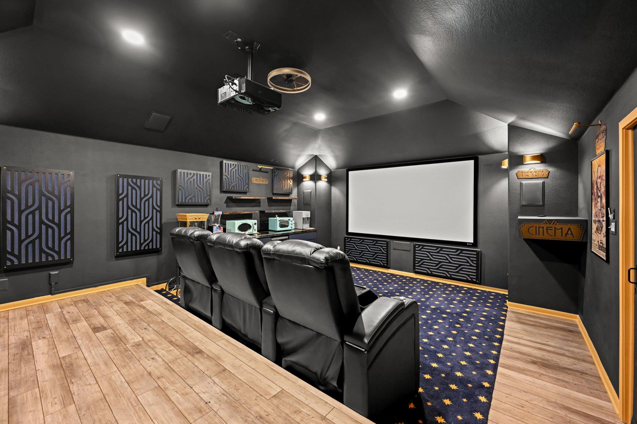 5528 Wild Foxglove Rd, Spicewood, TX 78669