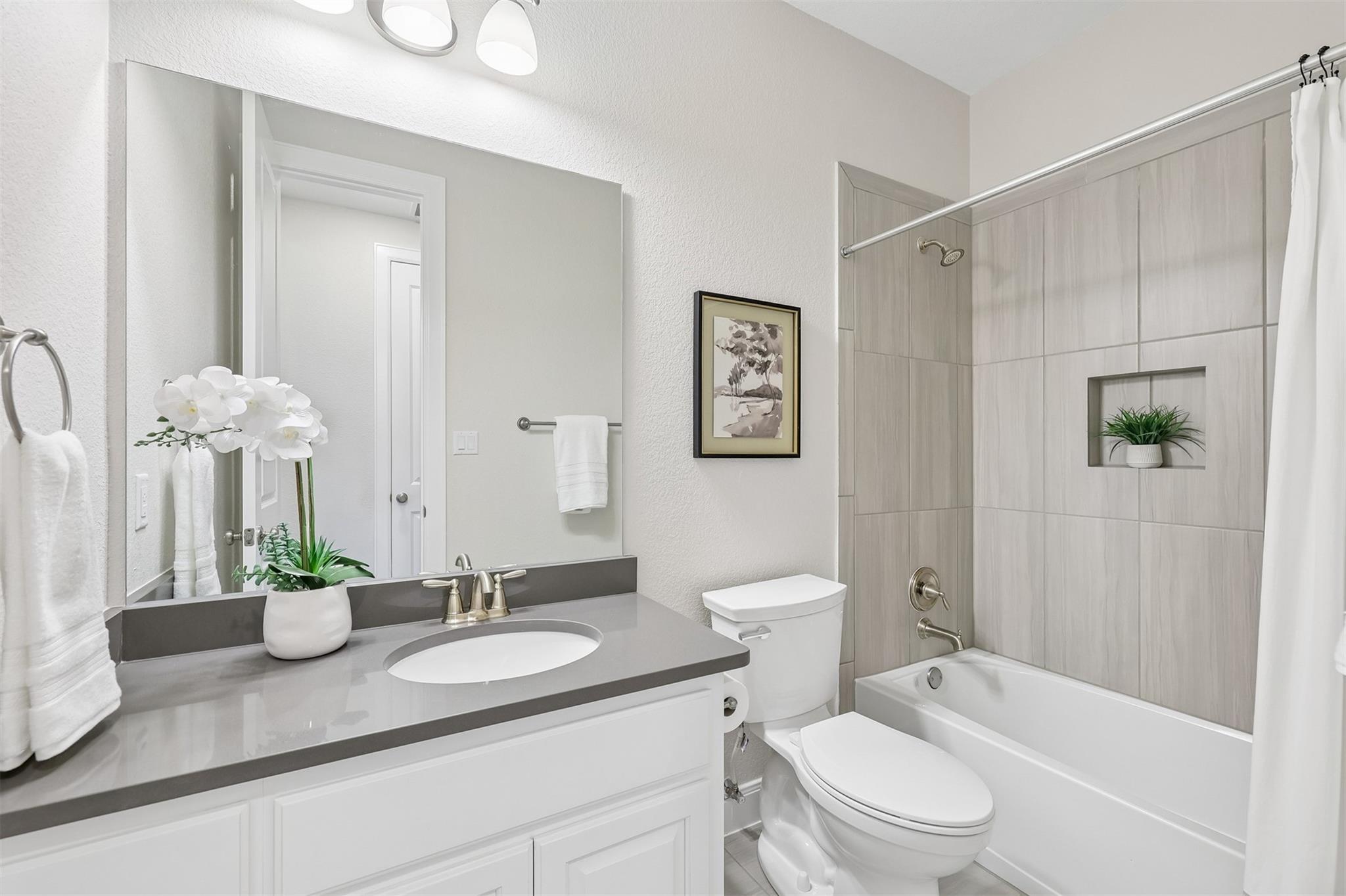 108 Regents Ln, Liberty Hill, TX 78642