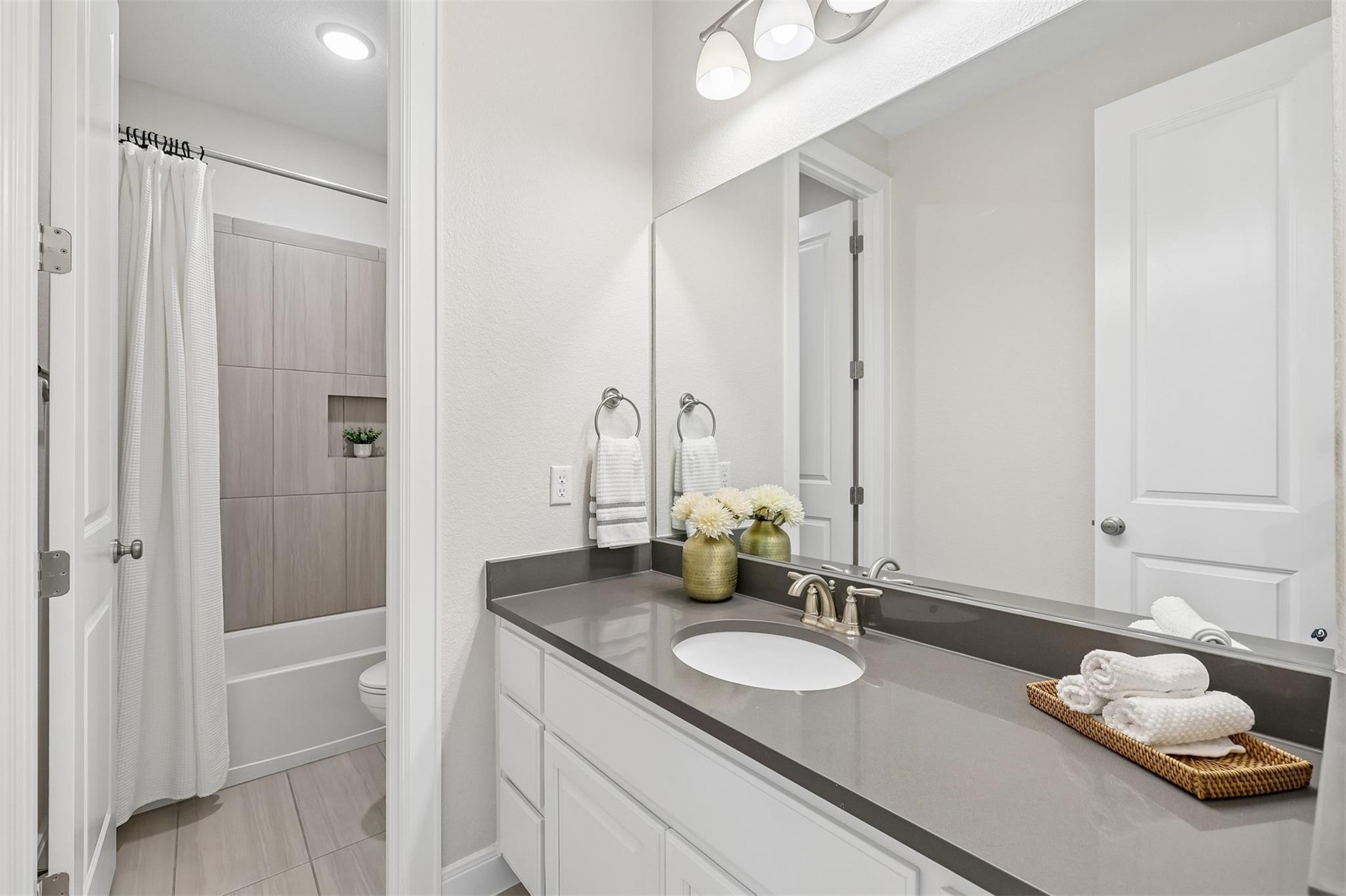 108 Regents Ln, Liberty Hill, TX 78642