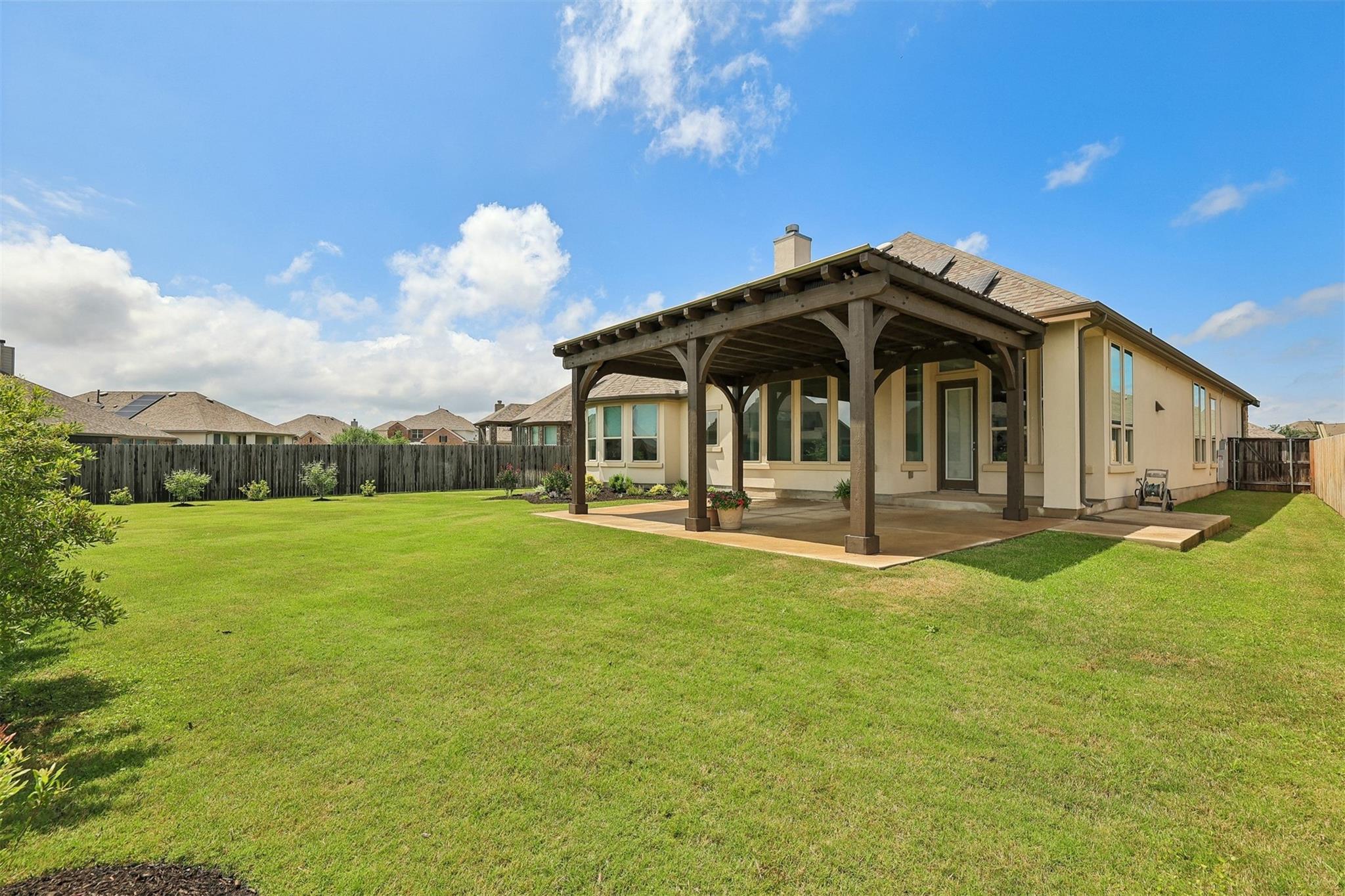 108 Regents Ln, Liberty Hill, TX 78642