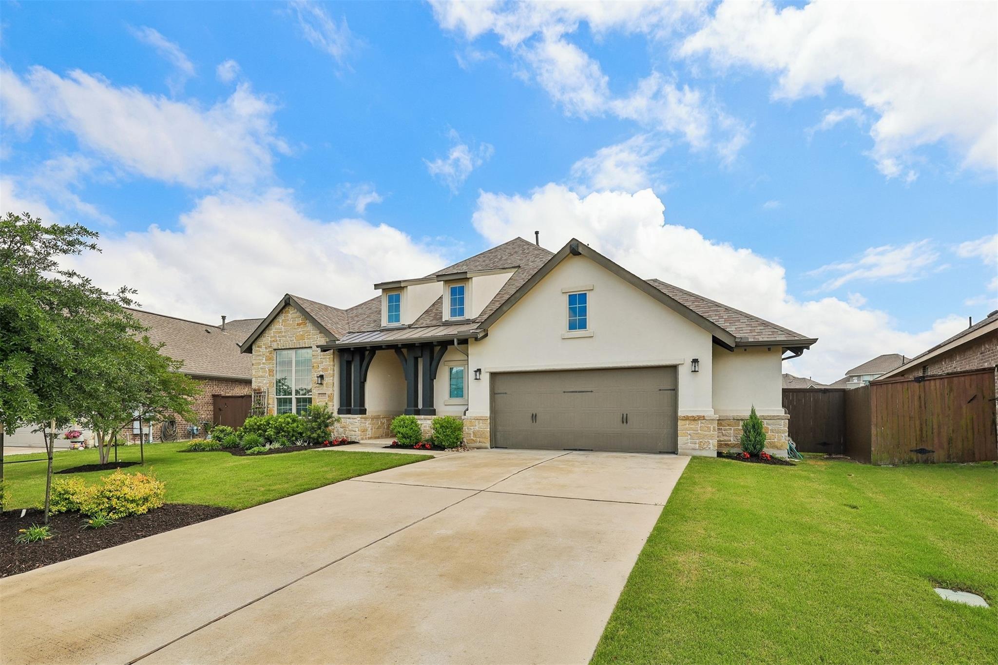 108 Regents Ln, Liberty Hill, TX 78642