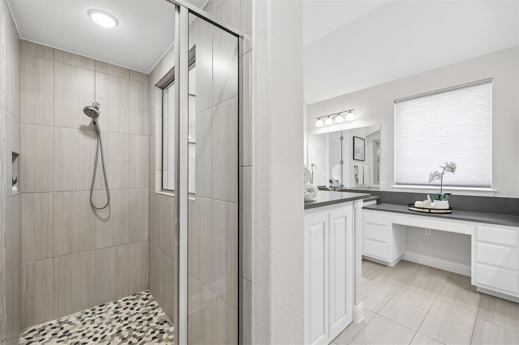 108 Regents Ln, Liberty Hill, TX 78642