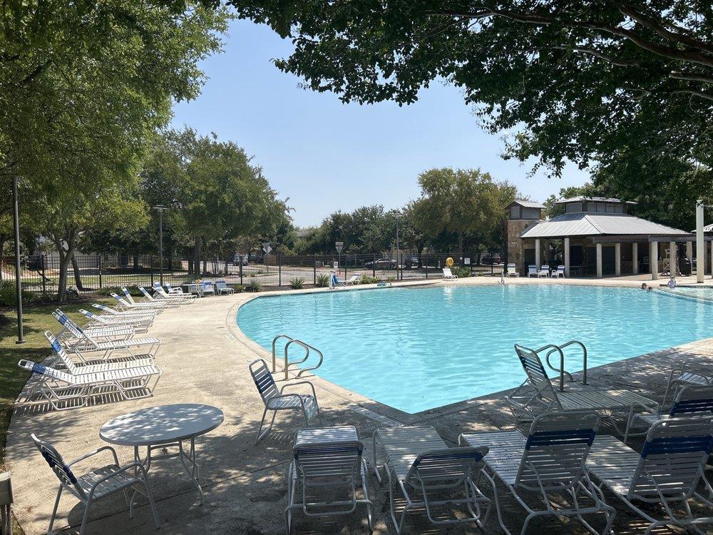 15233 Rosehip Ln, Pflugerville, TX 78660