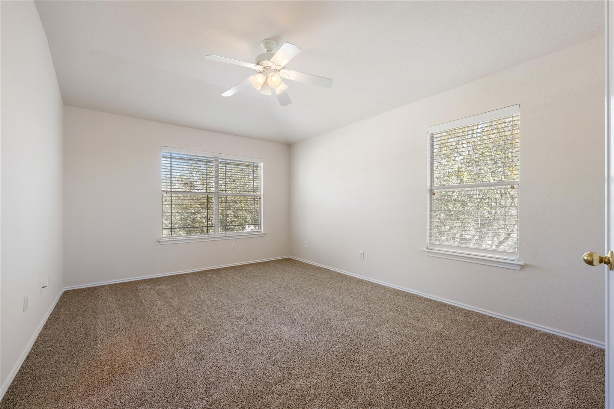 15233 Rosehip Ln, Pflugerville, TX 78660