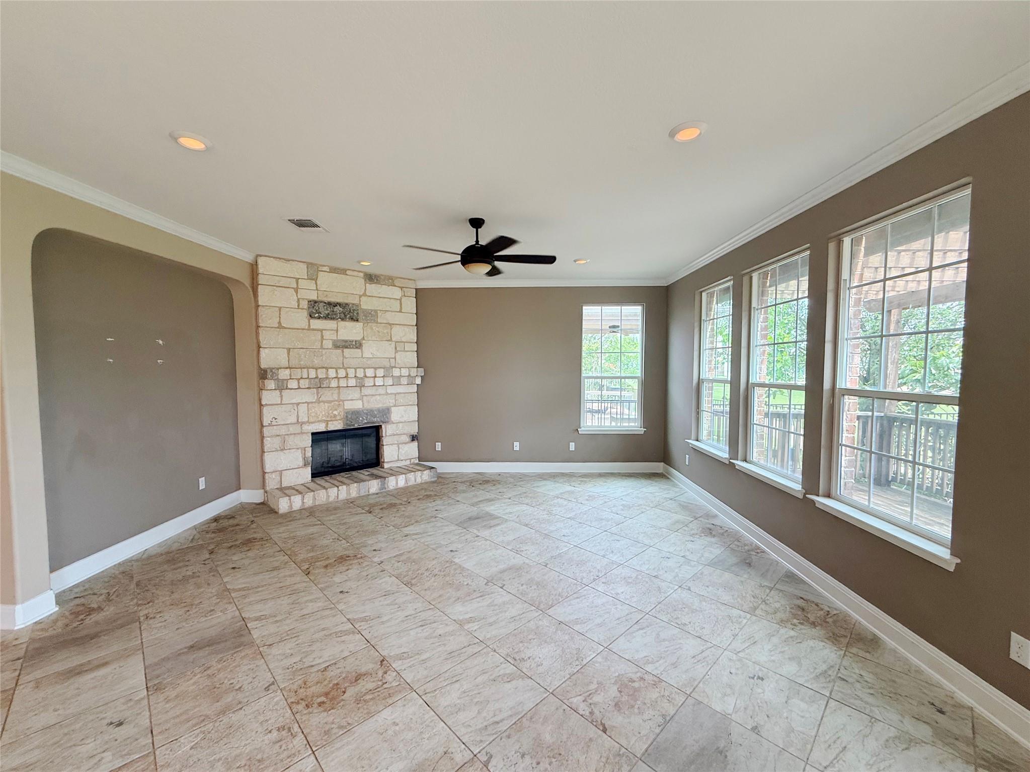 306 Danish Dr # 12, Hutto, TX 78634