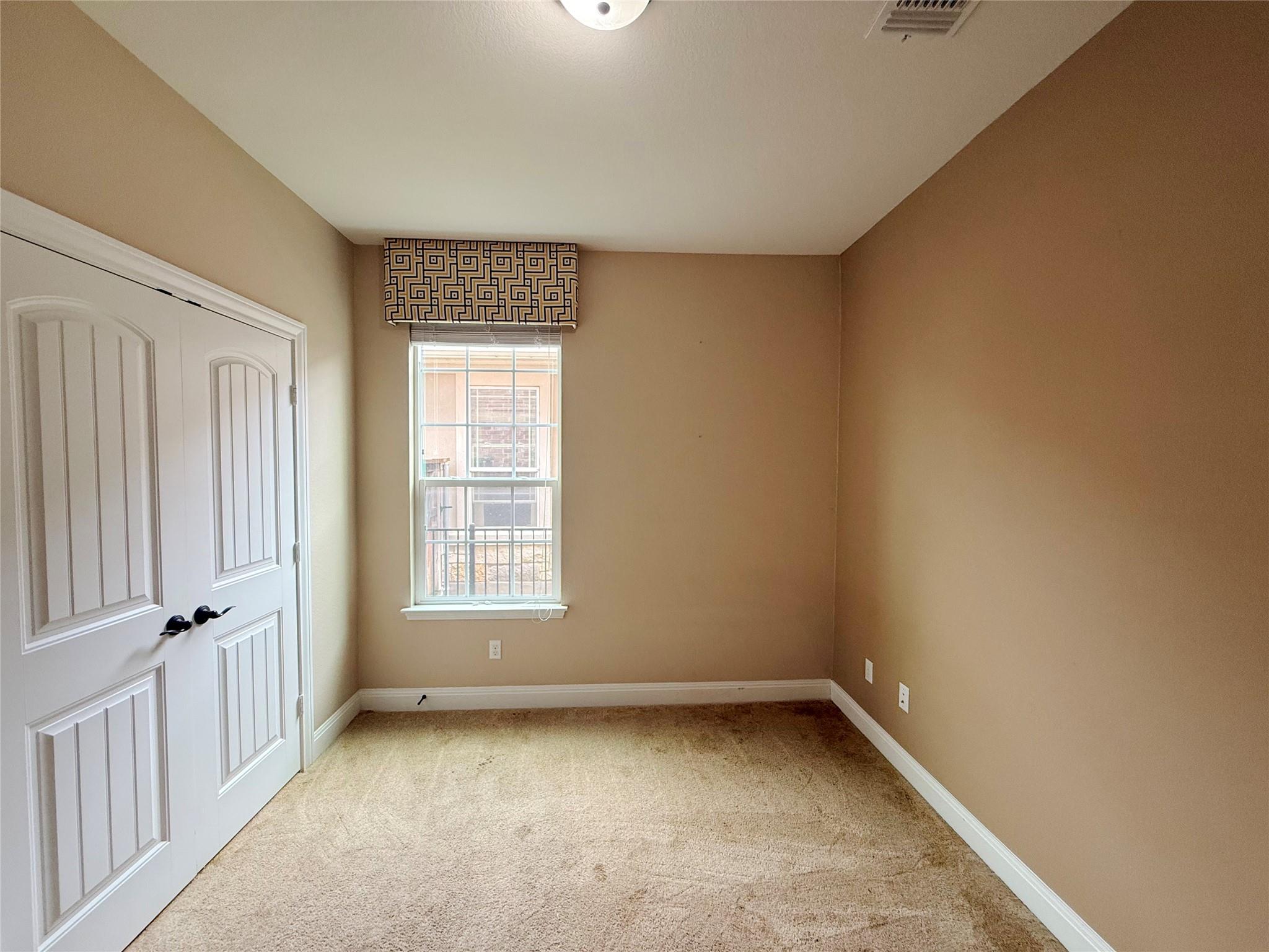 306 Danish Dr # 12, Hutto, TX 78634