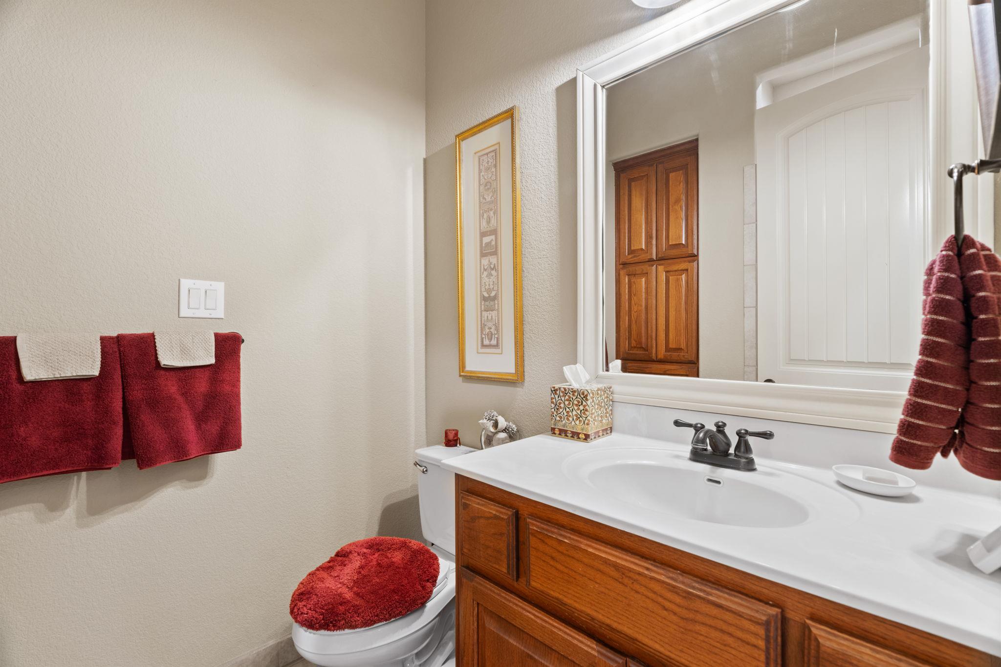 203 Circle Oaks Dr, Burnet, TX 78611