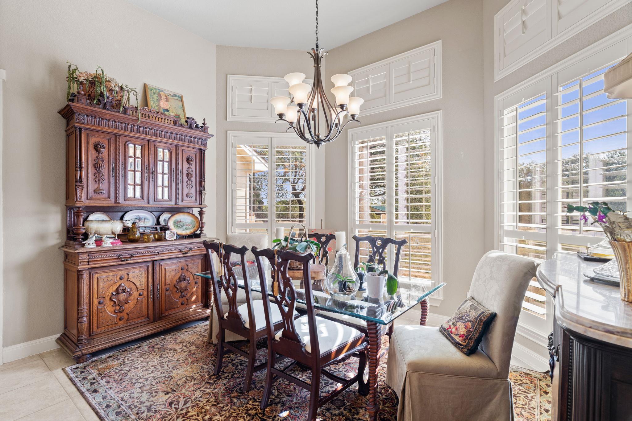 203 Circle Oaks Dr, Burnet, TX 78611