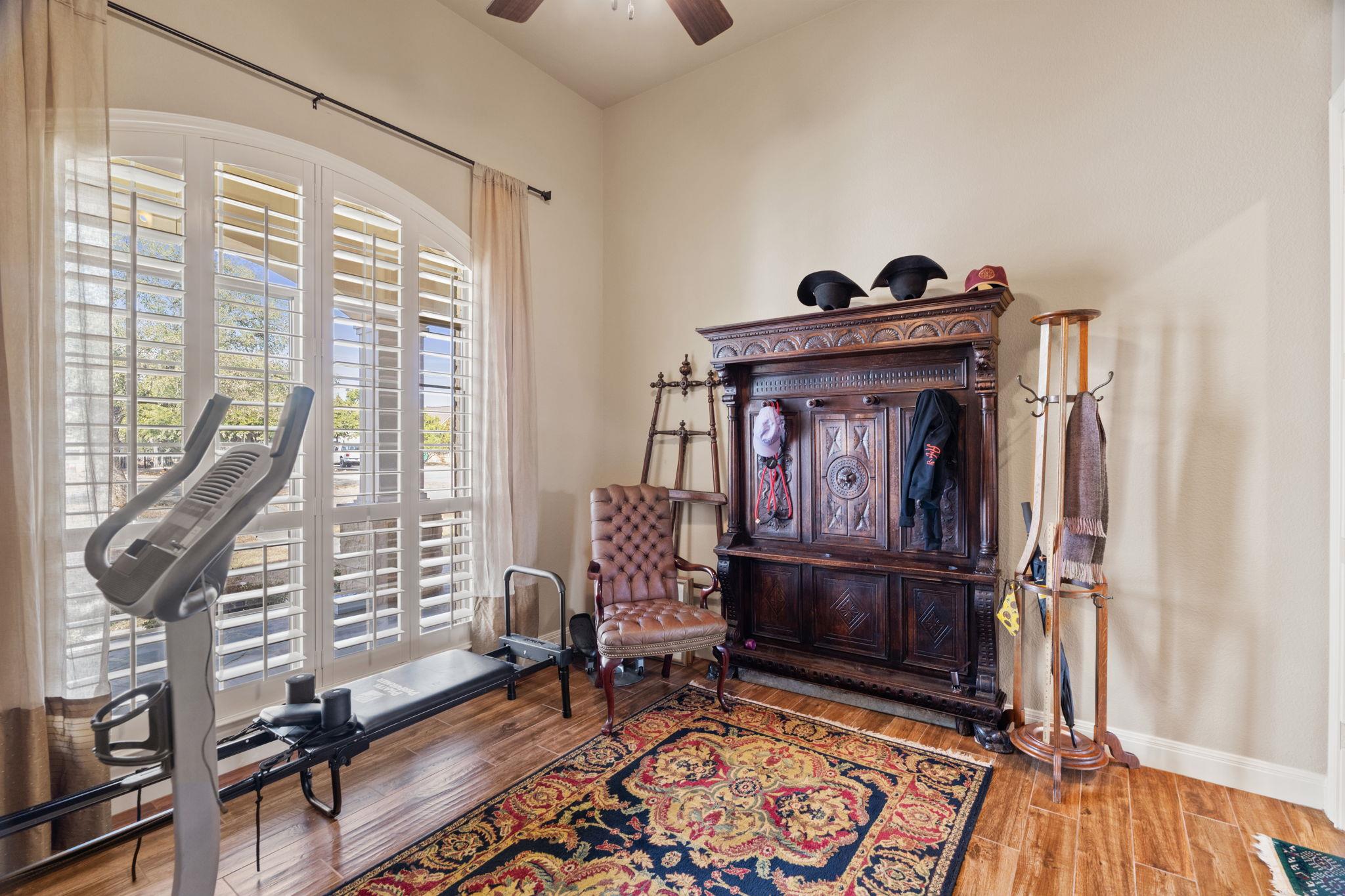 203 Circle Oaks Dr, Burnet, TX 78611