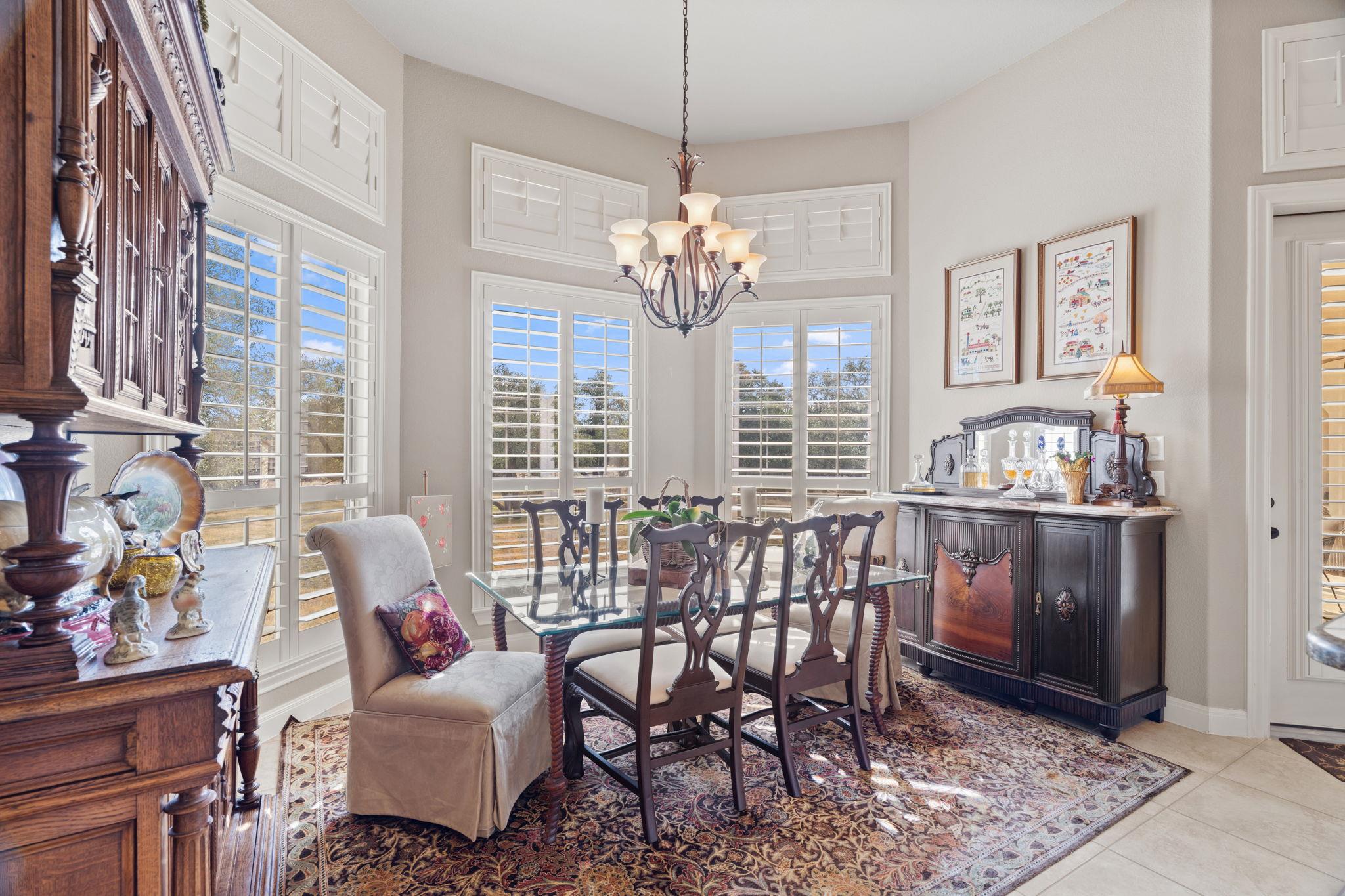 203 Circle Oaks Dr, Burnet, TX 78611