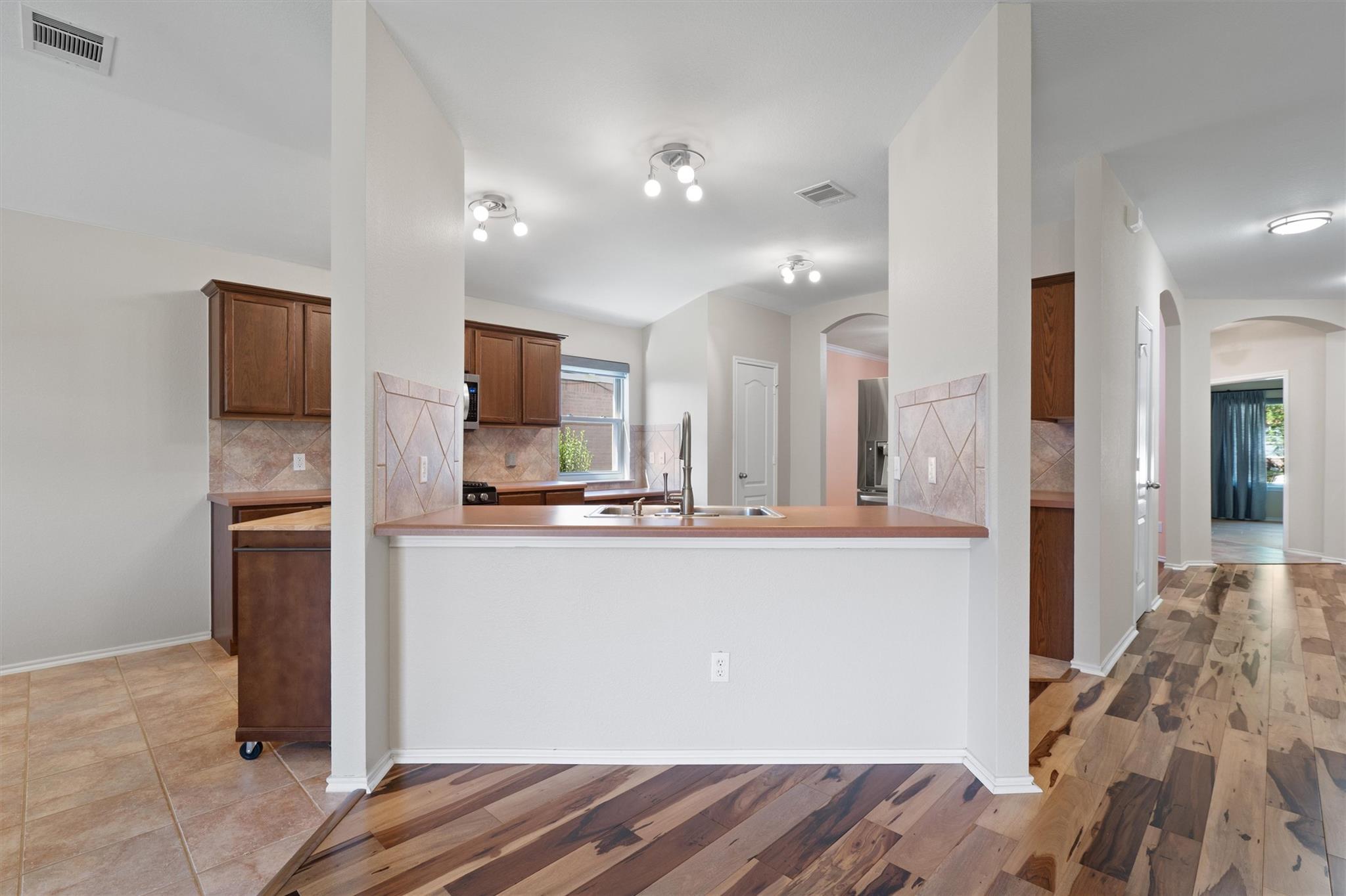 12717 Wood Lily Trl, Elgin, TX 78621