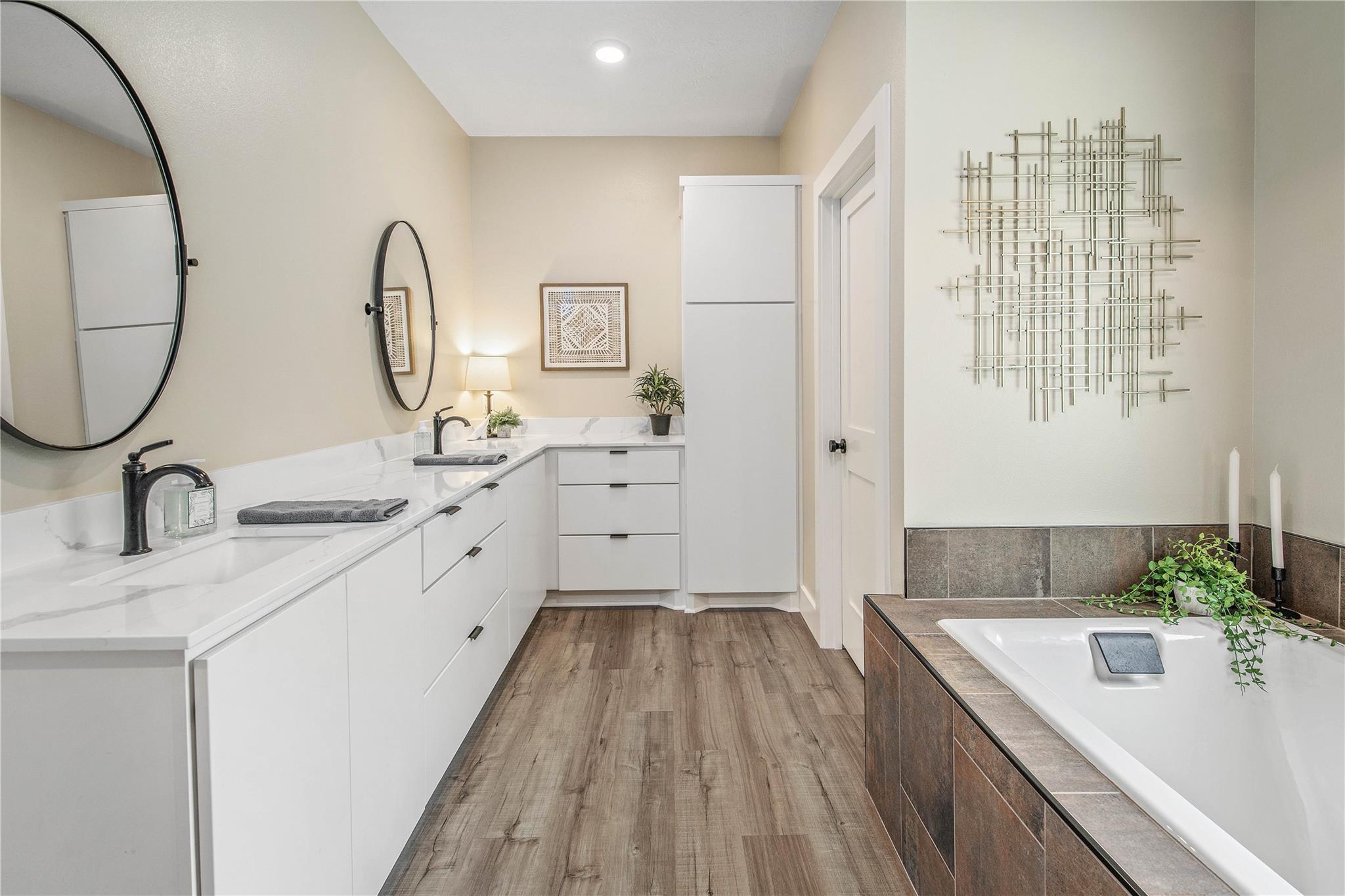 4855 Austins Creek Dr, Bryan, TX 77808