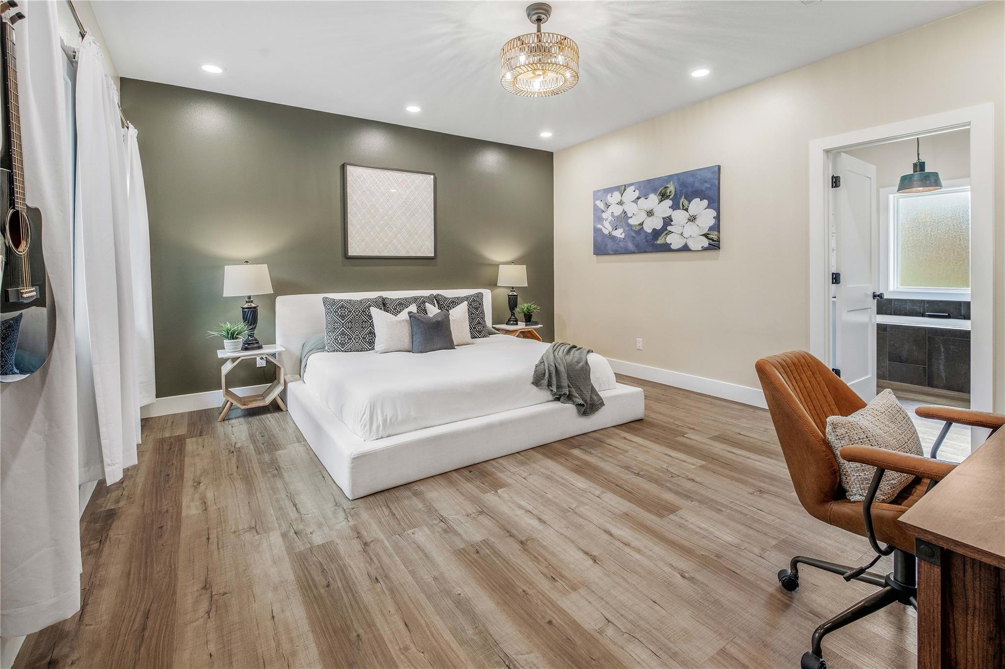 4855 Austins Creek Dr, Bryan, TX 77808