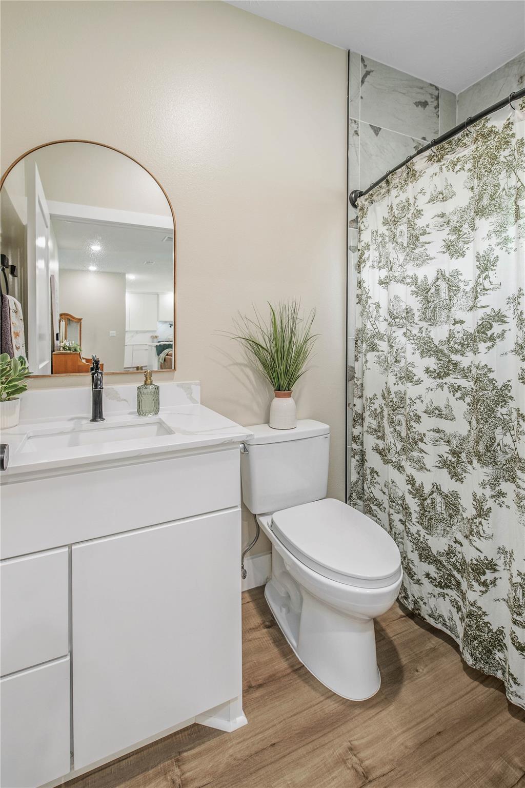 4855 Austins Creek Dr, Bryan, TX 77808