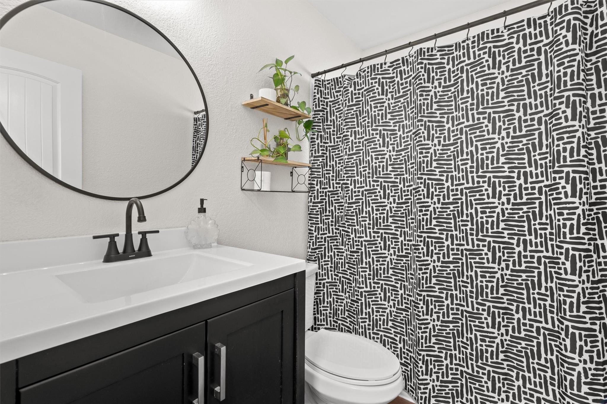 606 Old Peak Rd, Georgetown, TX 78626