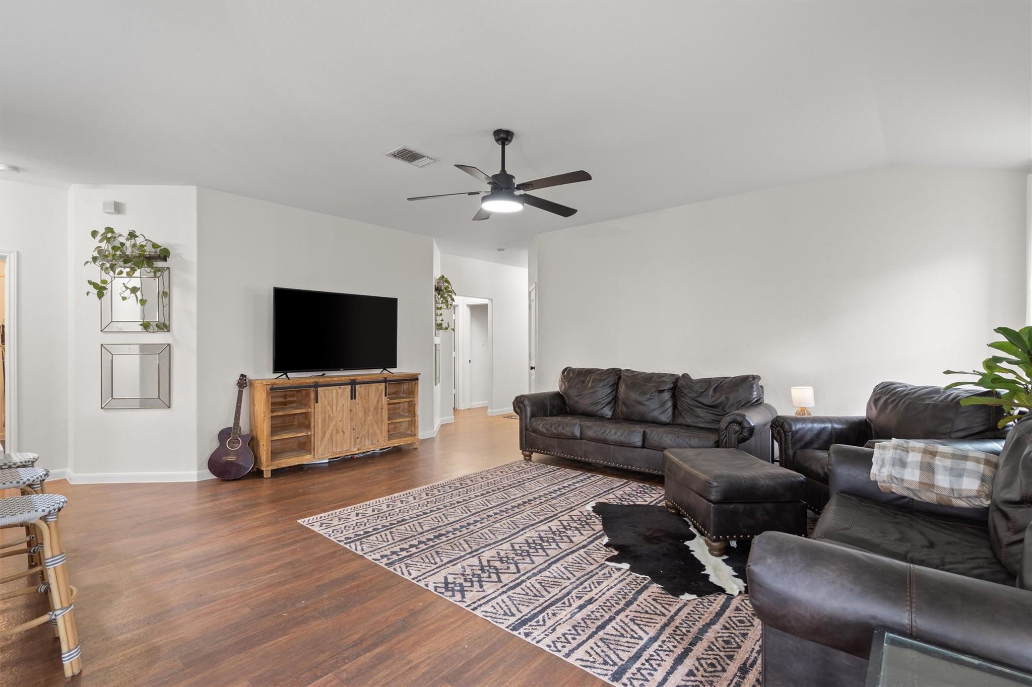 606 Old Peak Rd, Georgetown, TX 78626