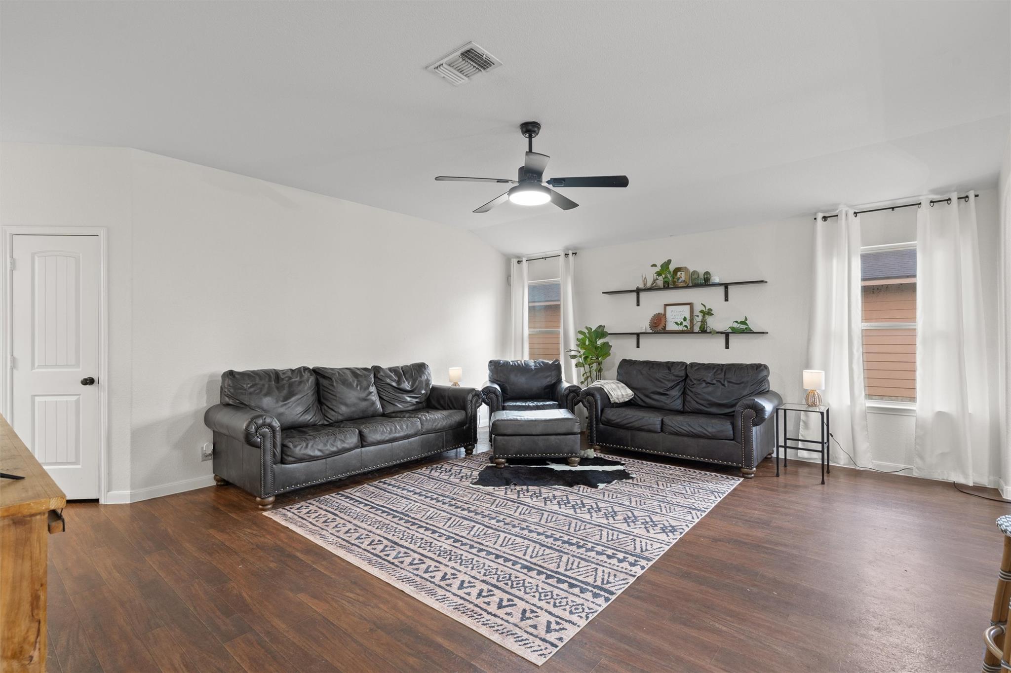 606 Old Peak Rd, Georgetown, TX 78626