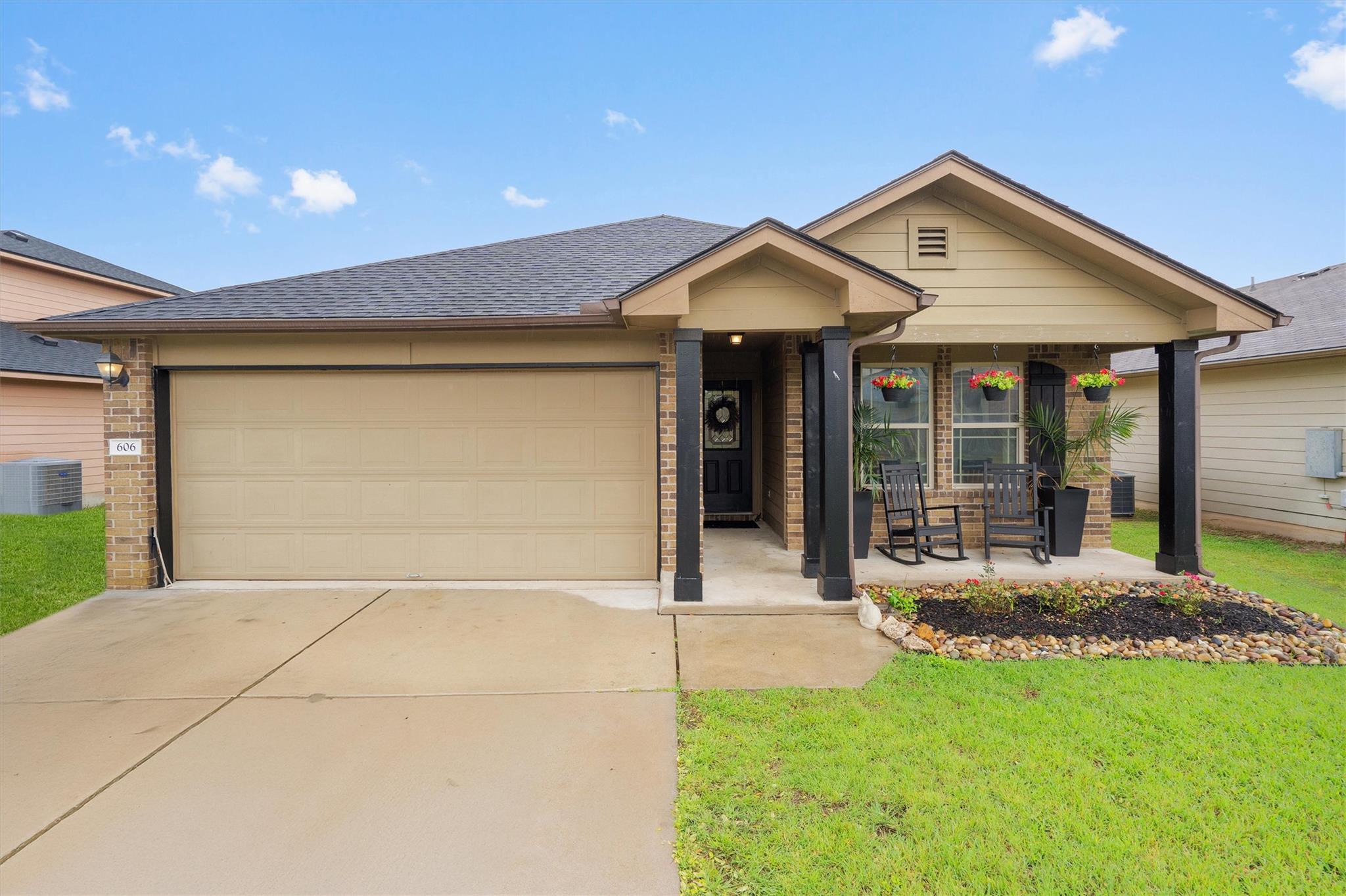 606 Old Peak Rd, Georgetown, TX 78626