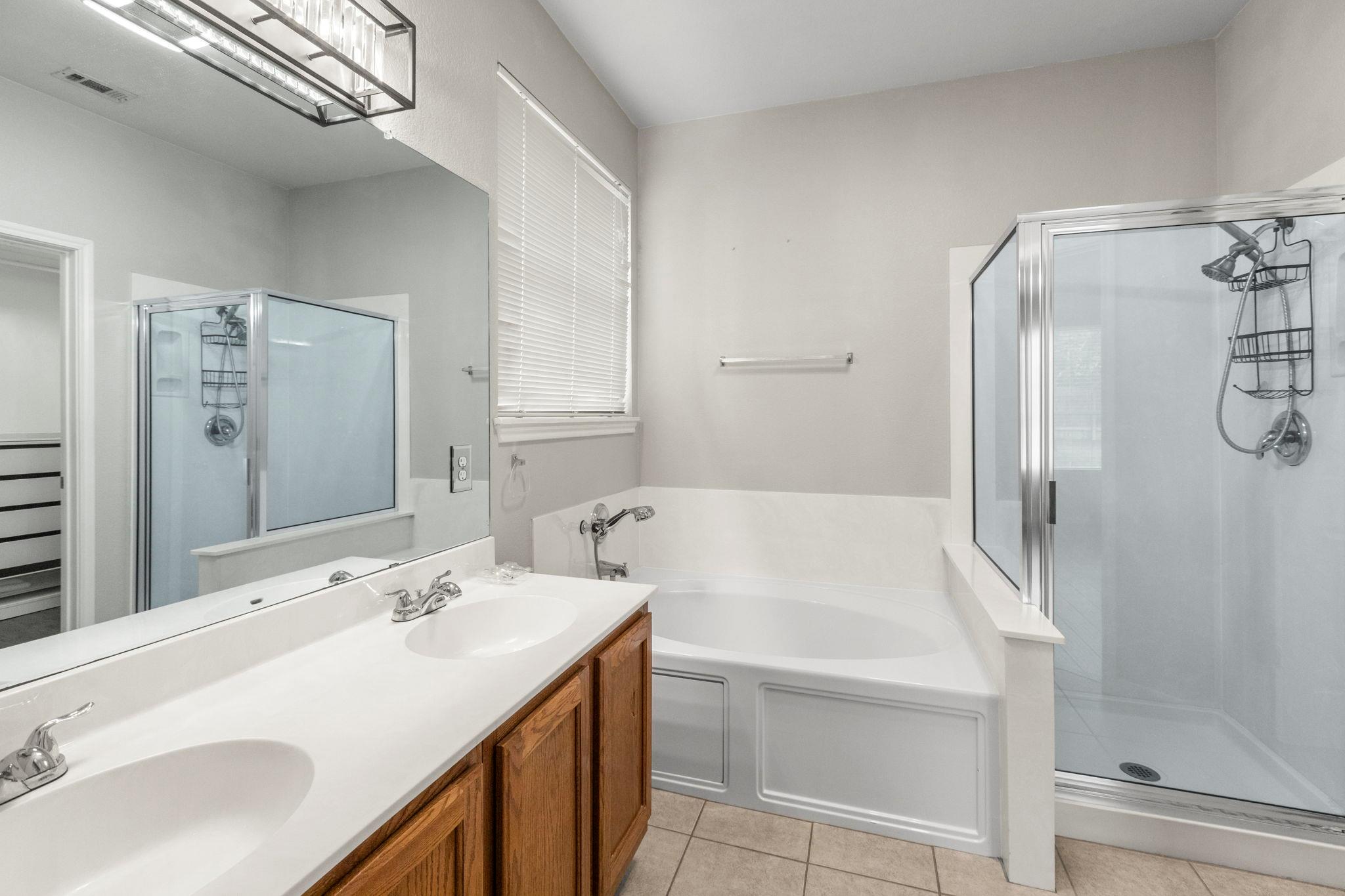 1100 Vanderbilt Cir, Pflugerville, TX 78660