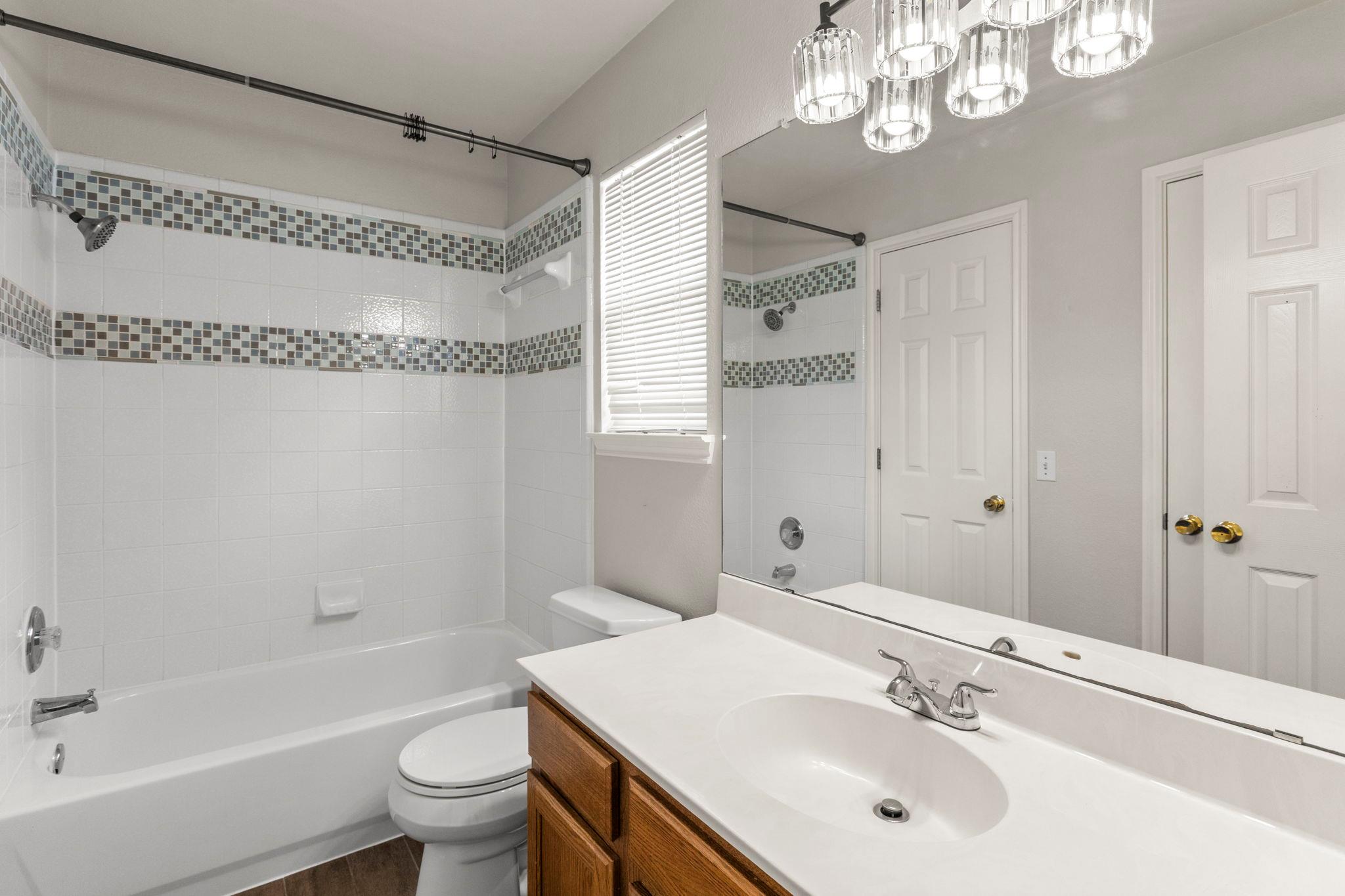 1100 Vanderbilt Cir, Pflugerville, TX 78660