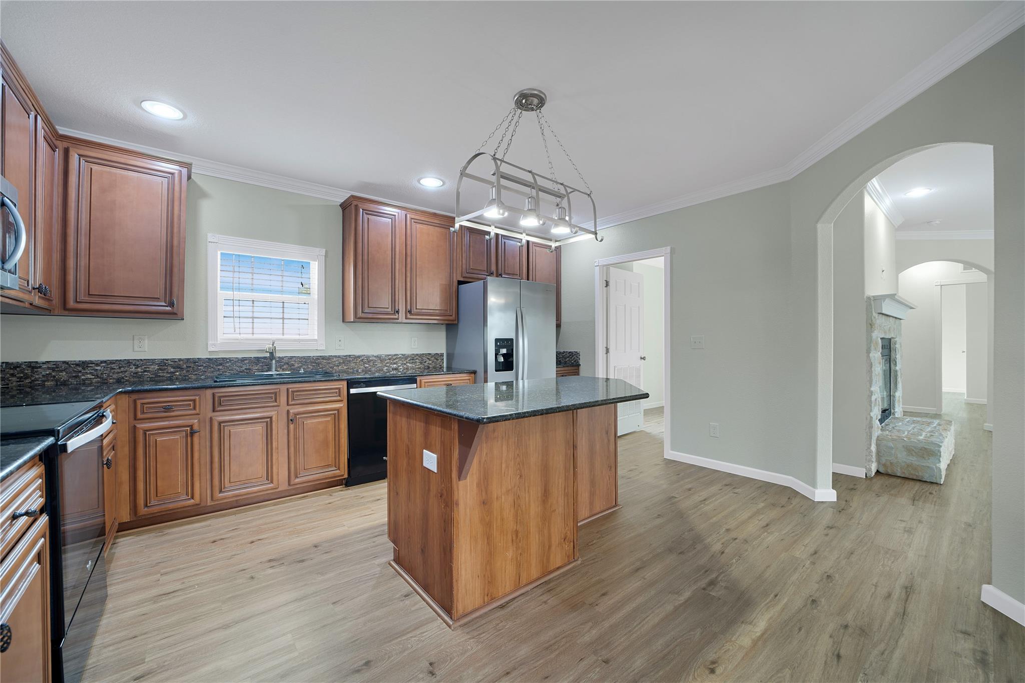 480 Holz Rd, Niederwald, TX 78640