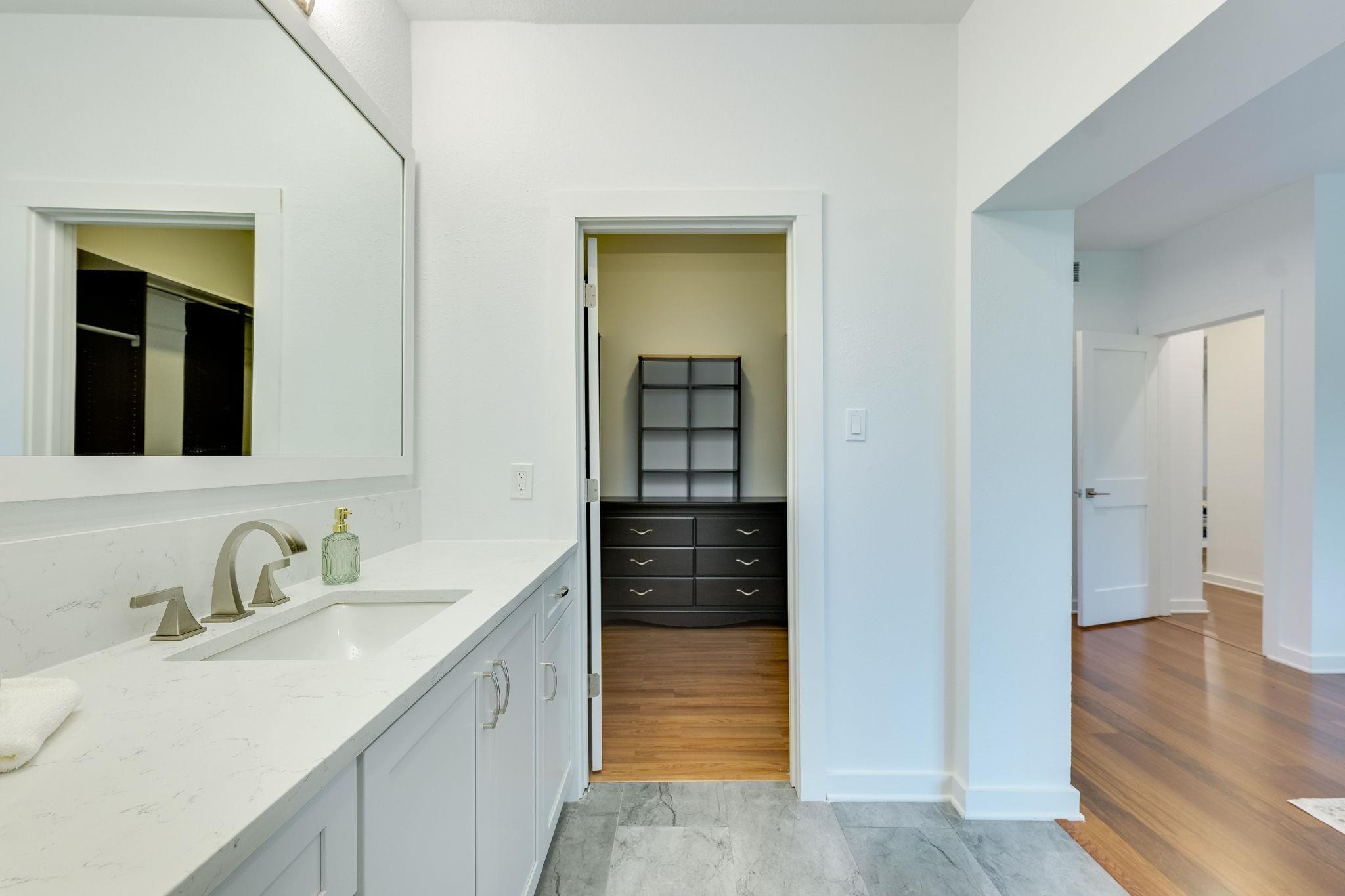 1707 Spyglass Dr # 51, Austin, TX 78746