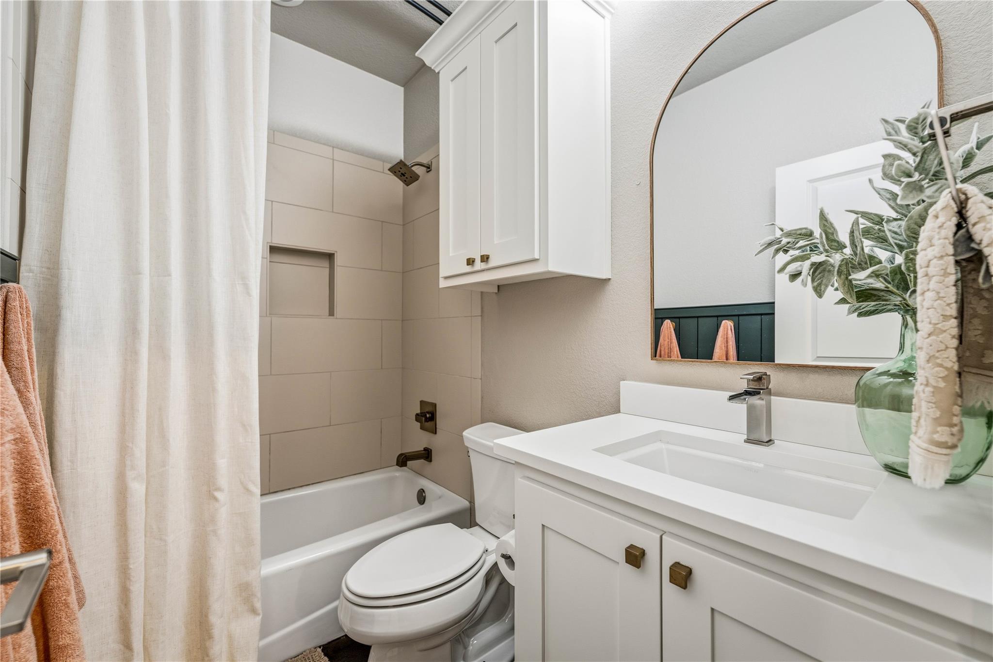 802 Wilkes St, Smithville, TX 78957