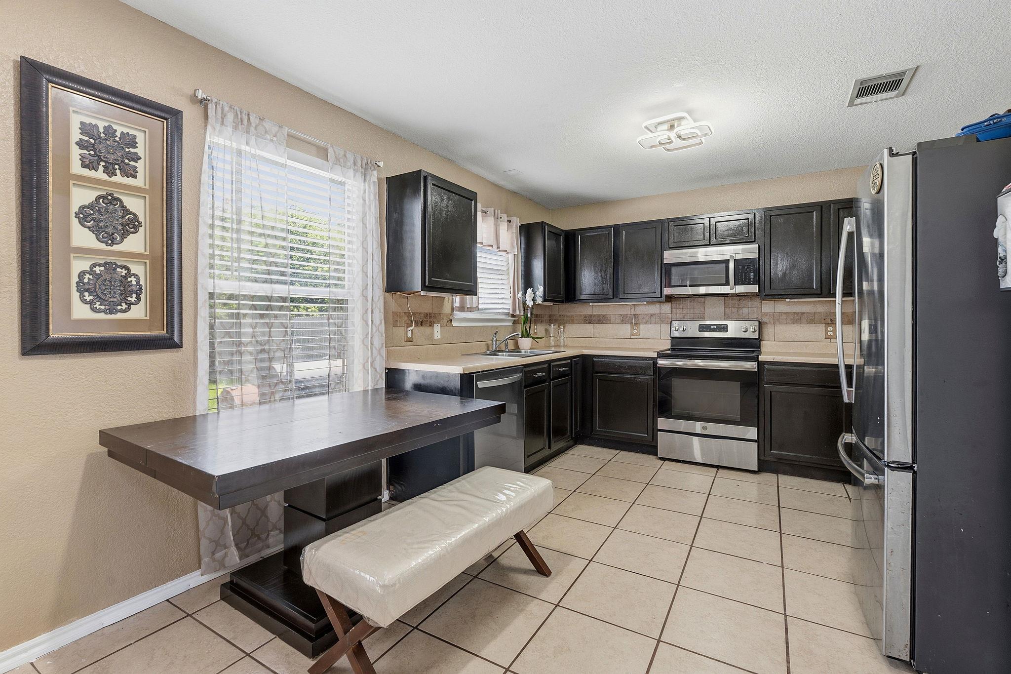 12800 Wedding Dr, Manor, TX 78653