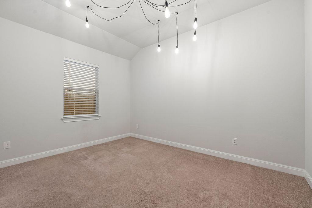 11900 Mercantile Ln # 44, Austin, TX 78748