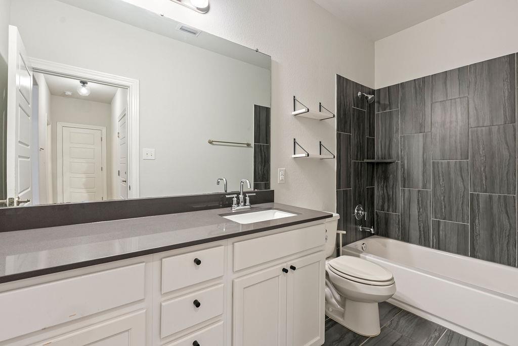 11900 Mercantile Ln # 44, Austin, TX 78748