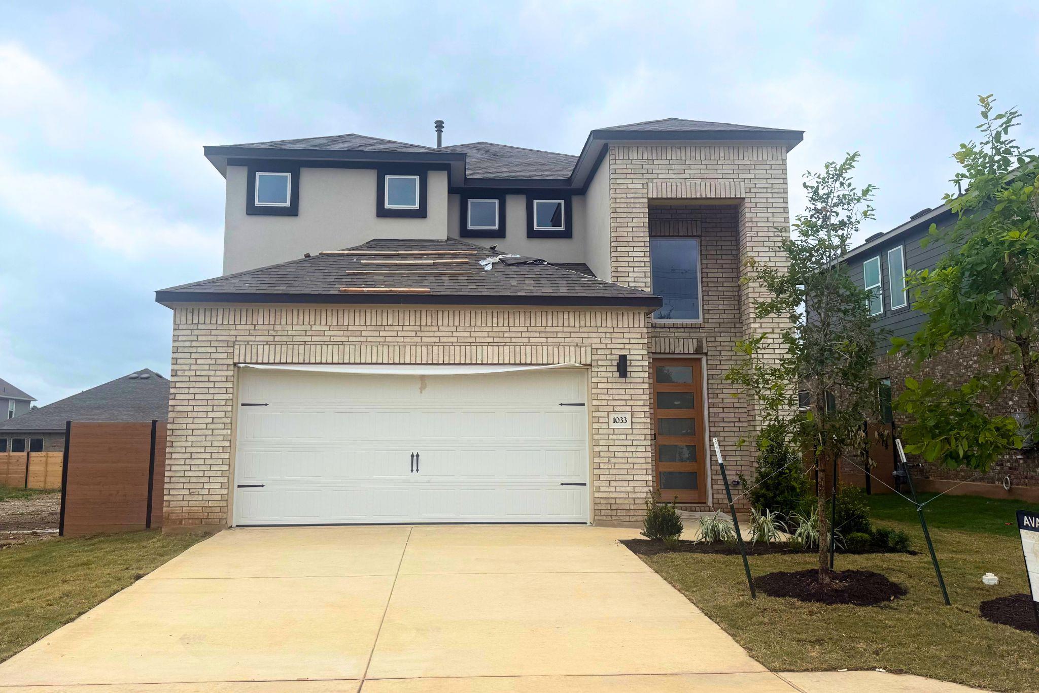 1033 Stonehill Dr, Georgetown, TX 78633