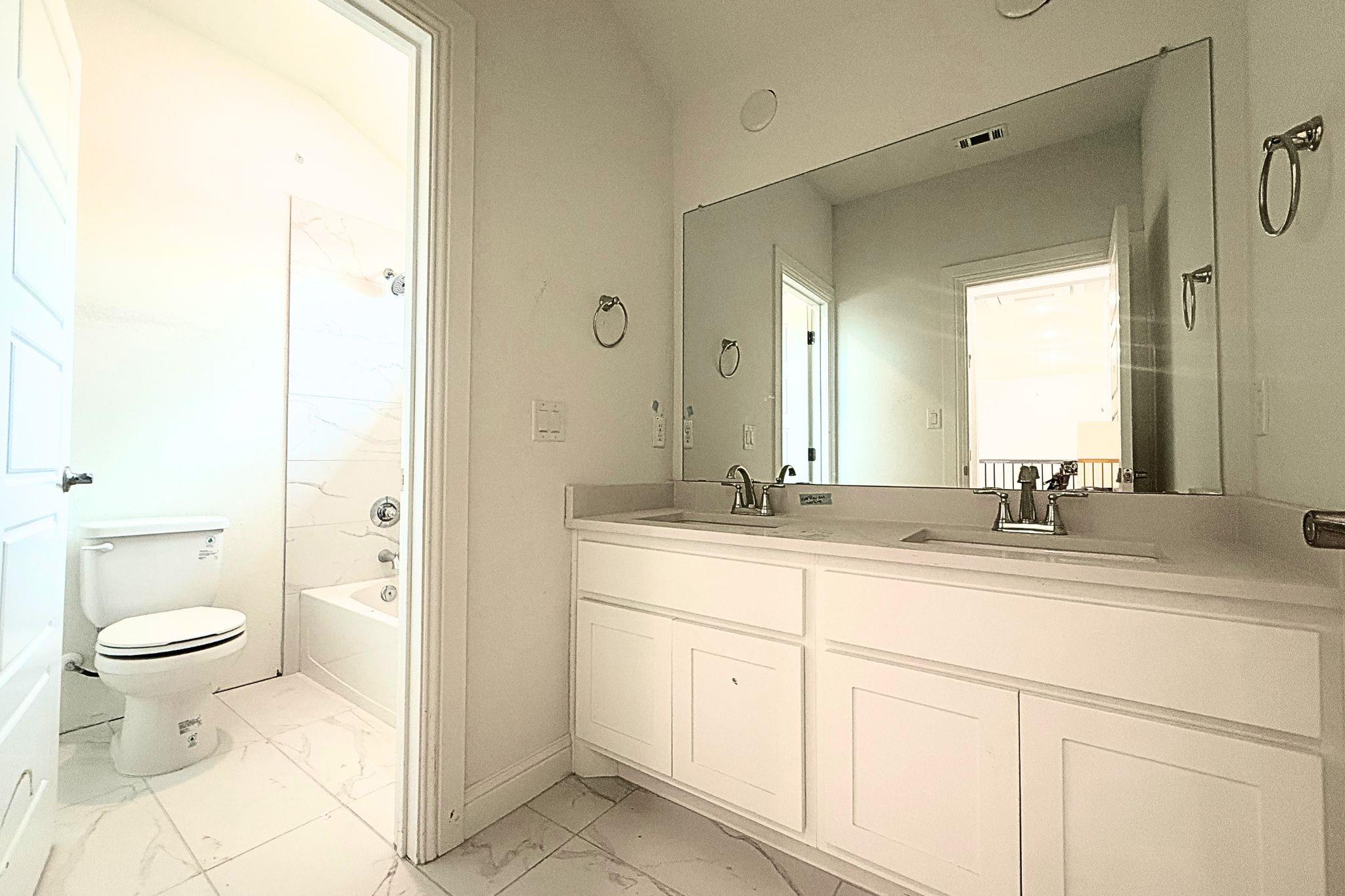 1033 Stonehill Dr, Georgetown, TX 78633