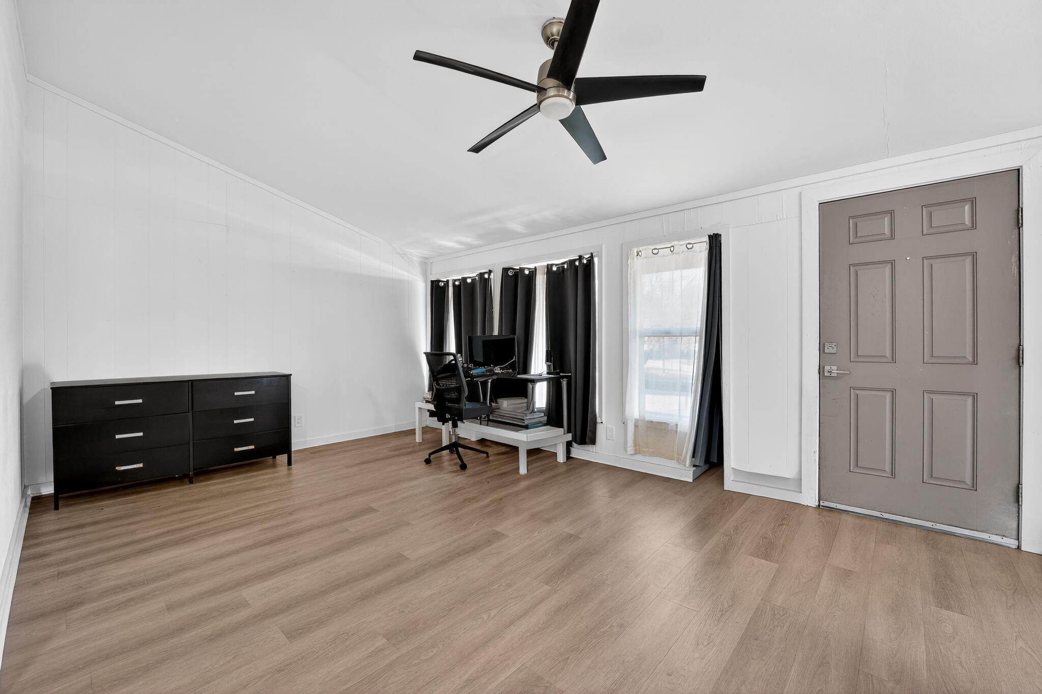 2401 De Soto Dr, Austin, TX 78733