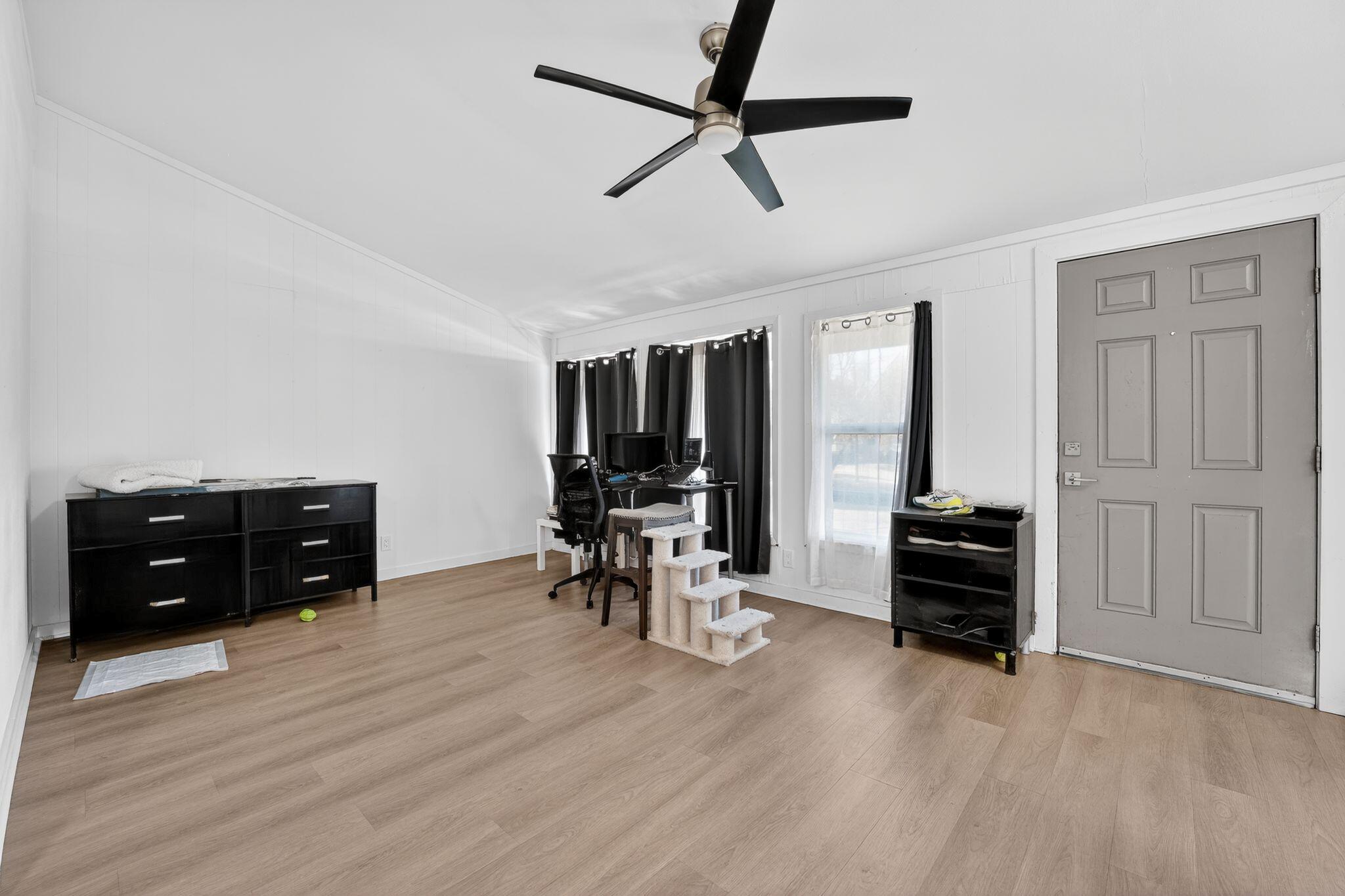 2401 De Soto Dr, Austin, TX 78733