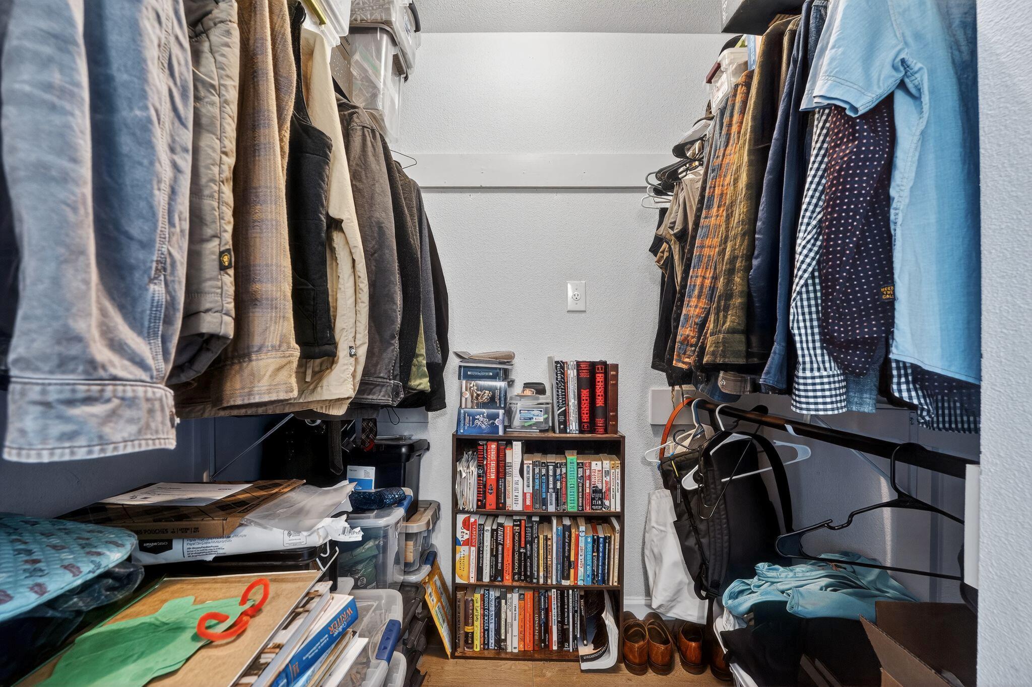 2401 De Soto Dr, Austin, TX 78733