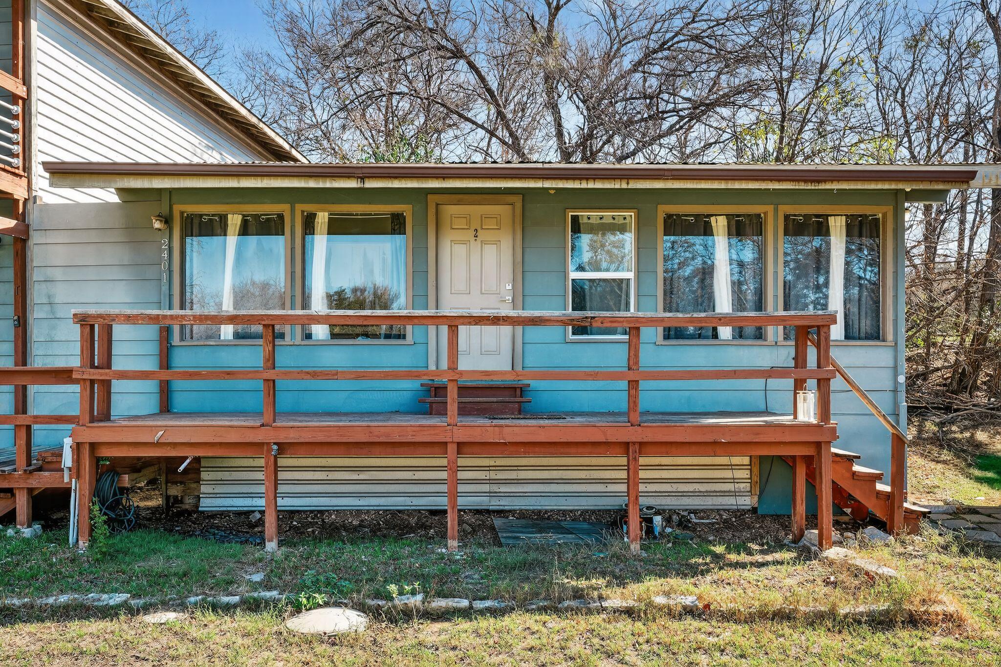 2401 De Soto Dr, Austin, TX 78733