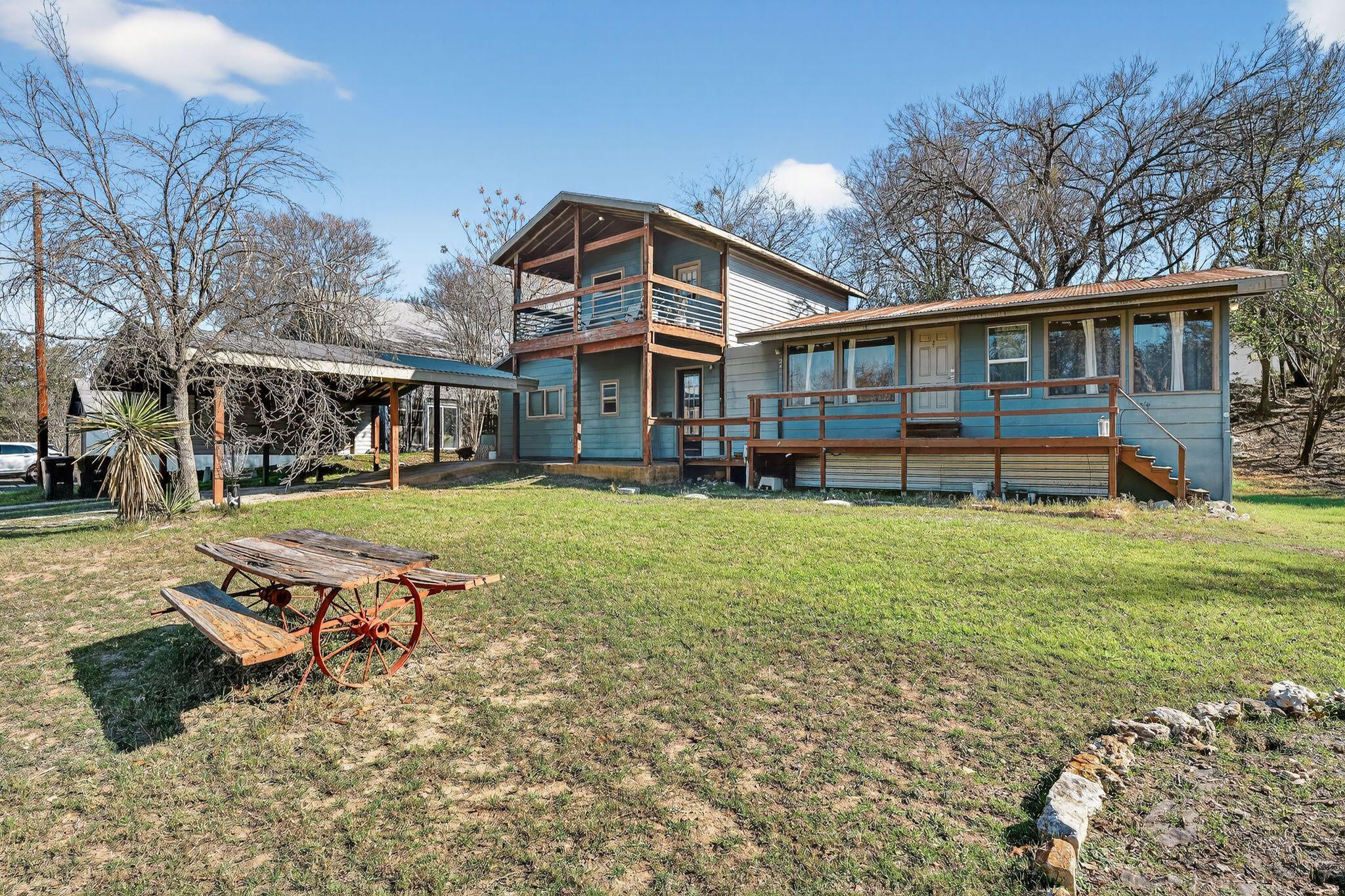 2401 De Soto Dr, Austin, TX 78733