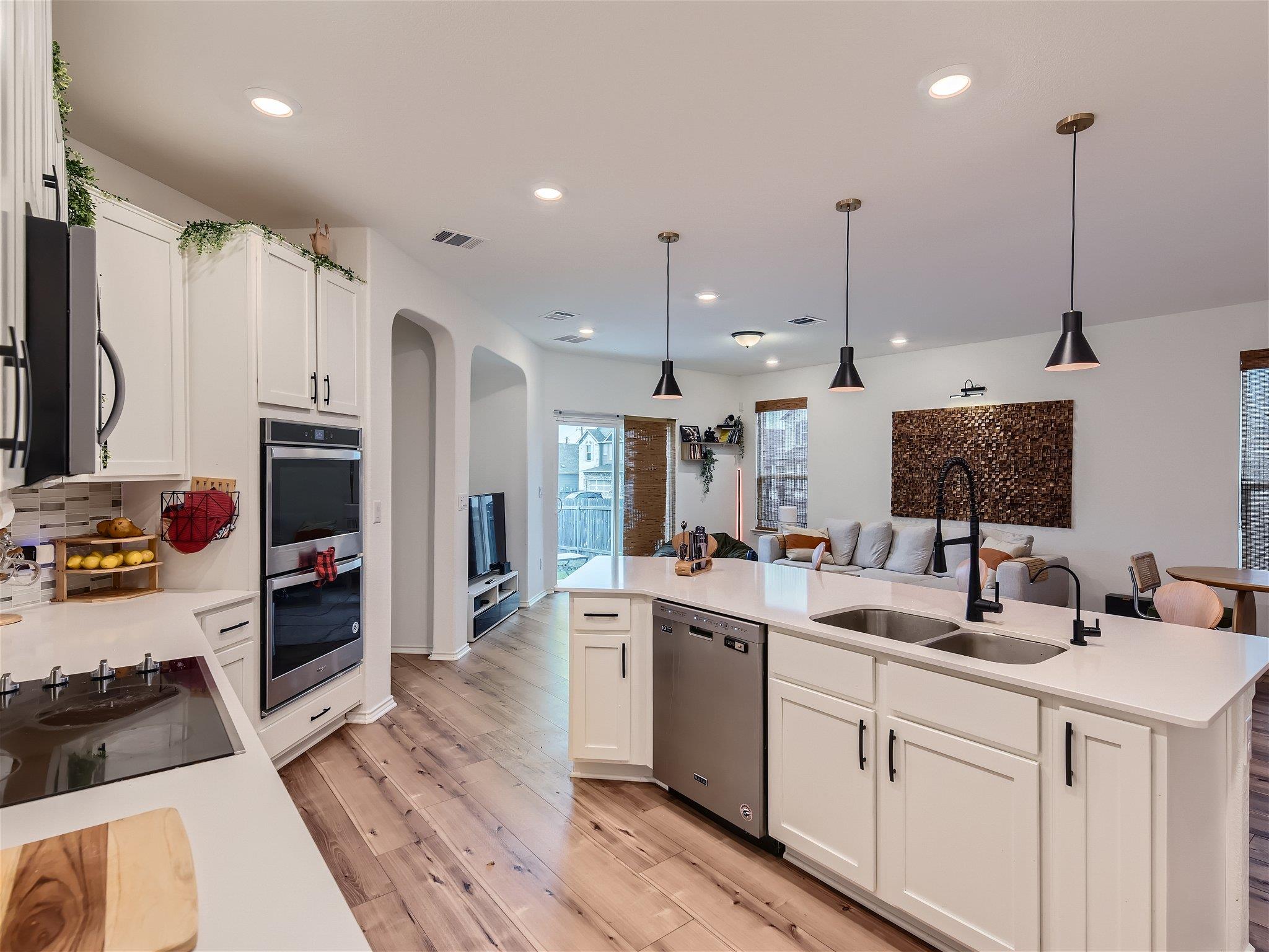 6521 Carriage Pines Dr, Del Valle, TX 78617