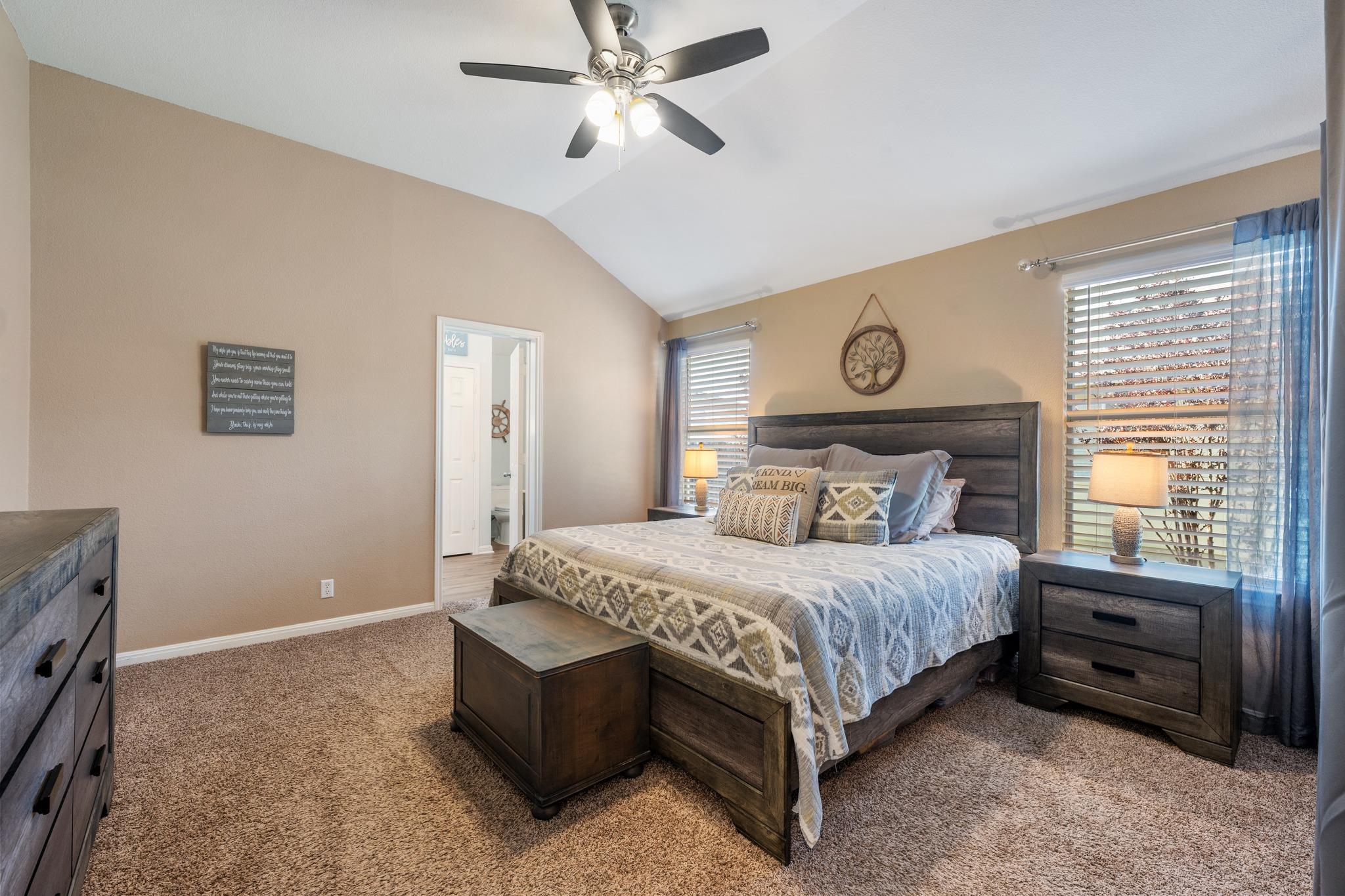 303 McCoy Ln, Hutto, TX 78634