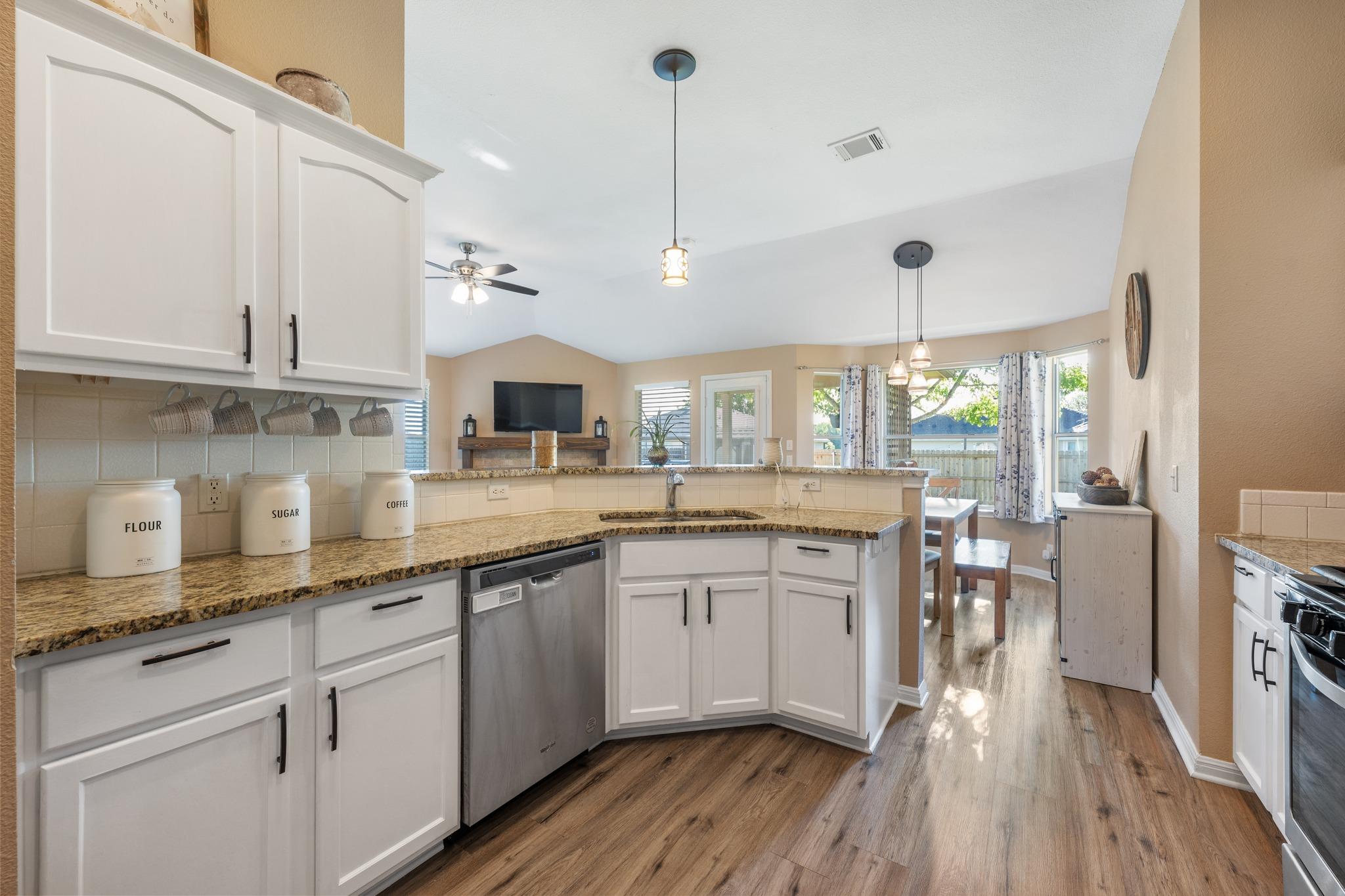 303 McCoy Ln, Hutto, TX 78634