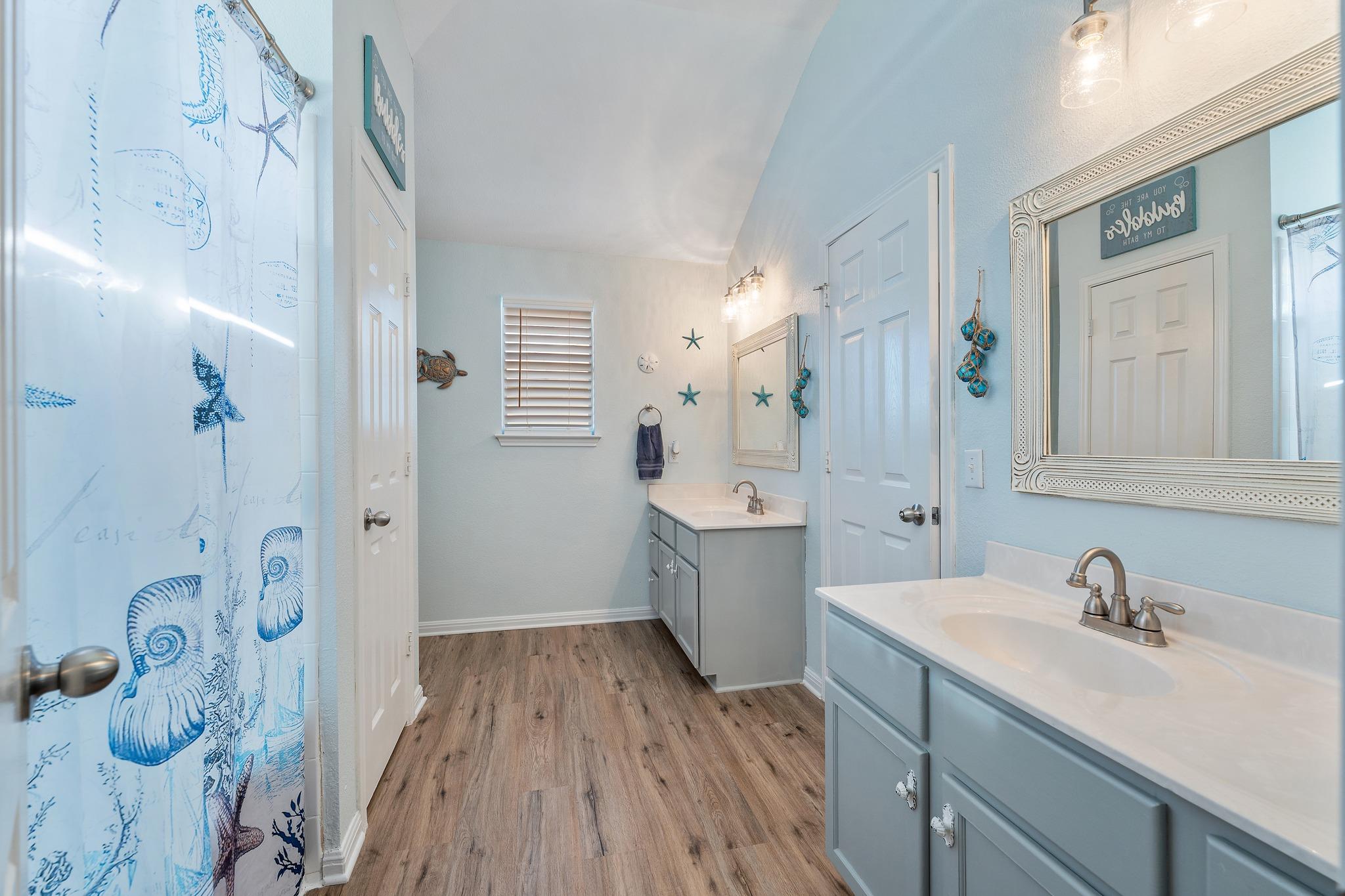 303 McCoy Ln, Hutto, TX 78634