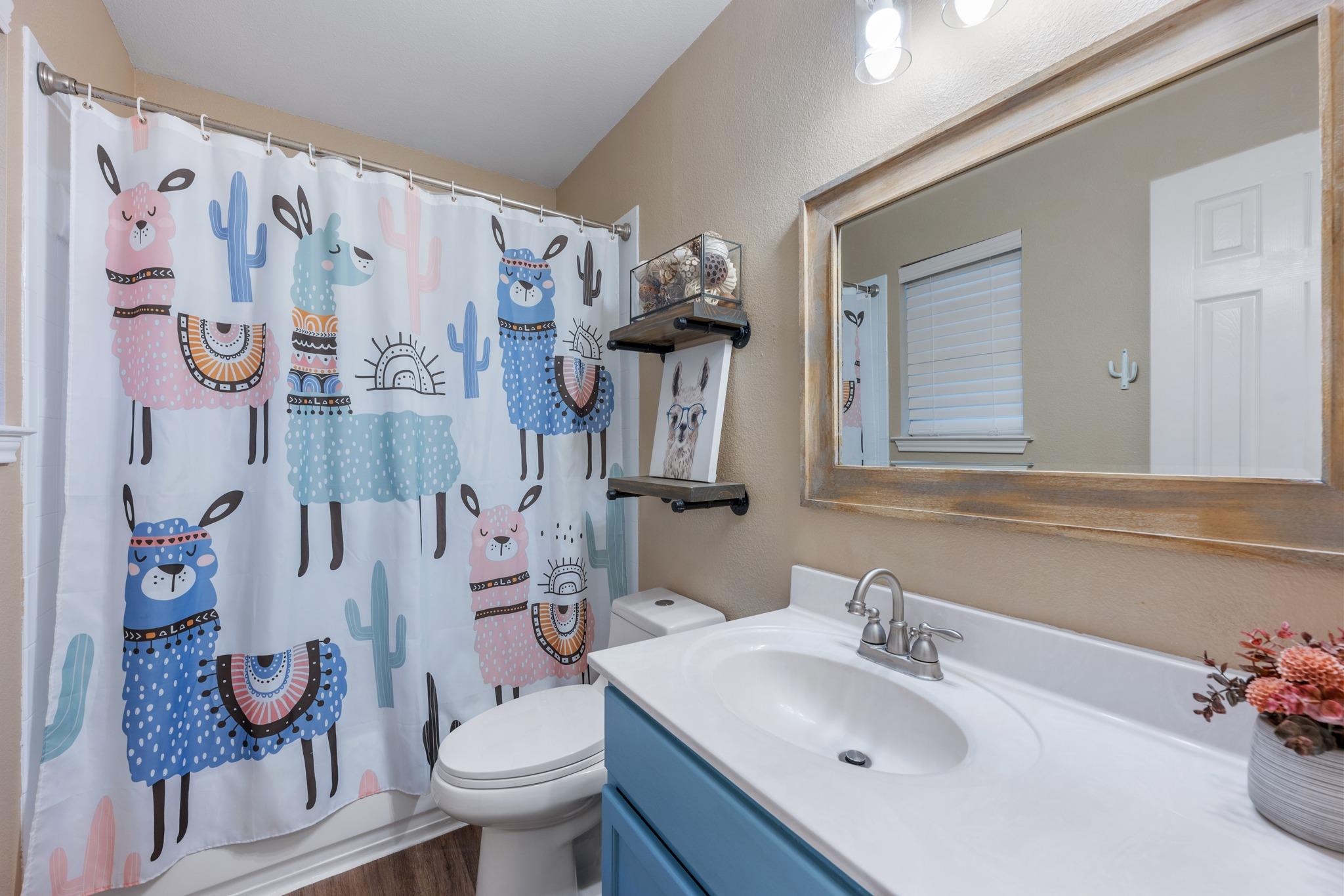 303 McCoy Ln, Hutto, TX 78634