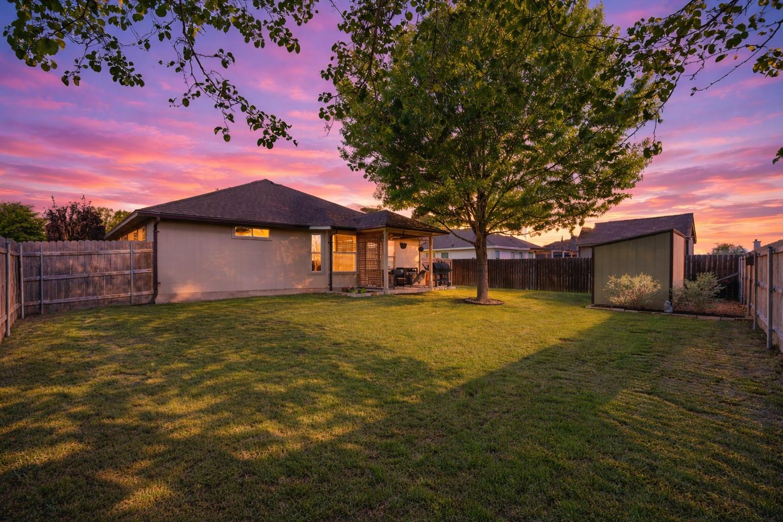 303 McCoy Ln, Hutto, TX 78634